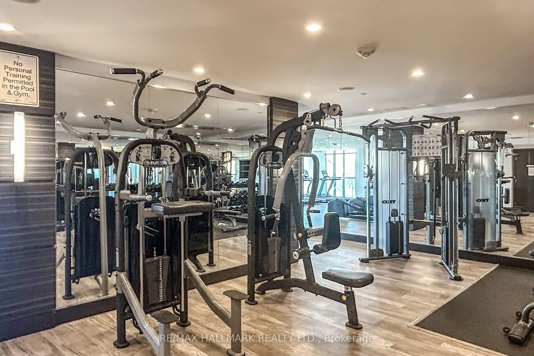 9471 Yonge Street, #327