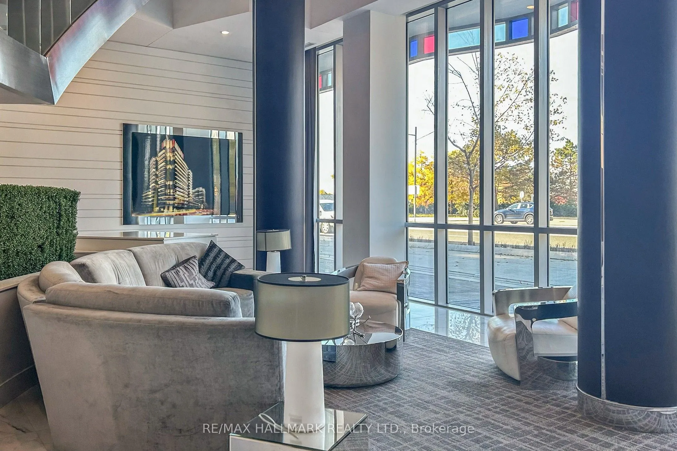 9471 Yonge Street, #327