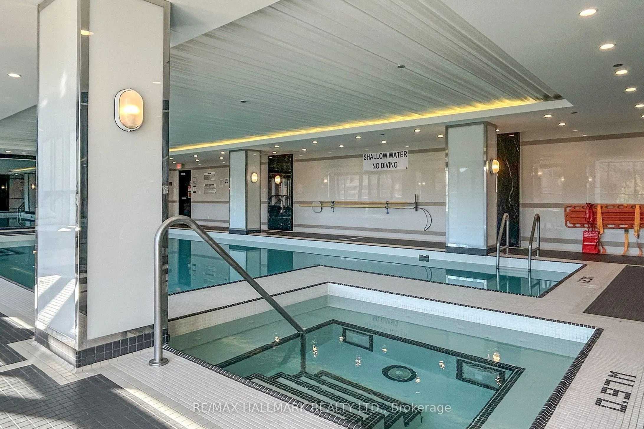 9471 Yonge Street, #327