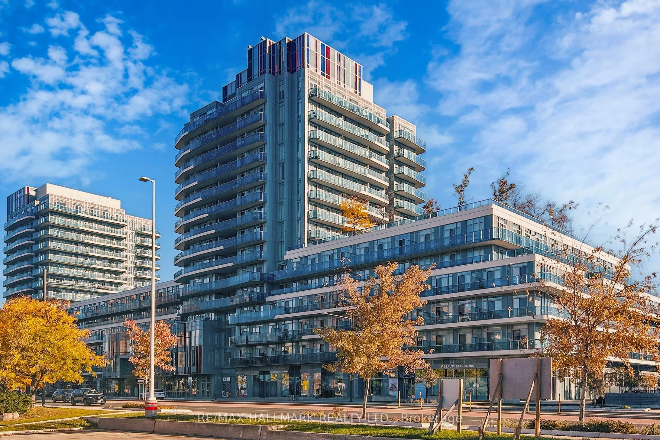 9471 Yonge Street, #327