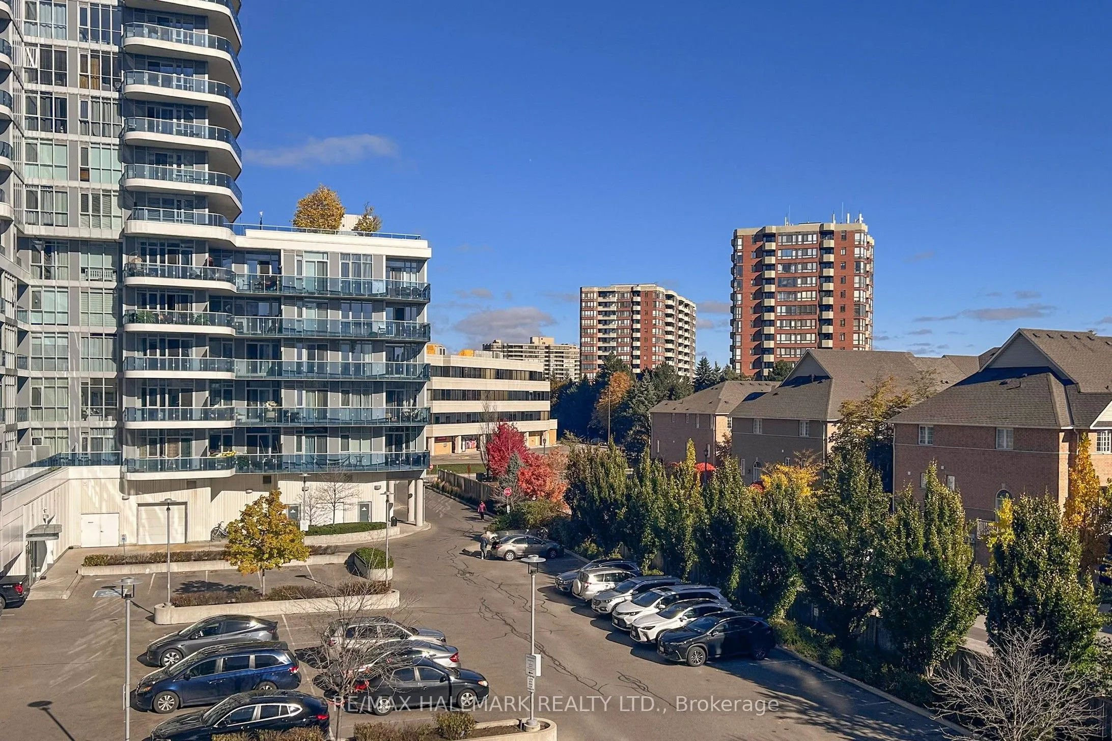 9471 Yonge Street, #327