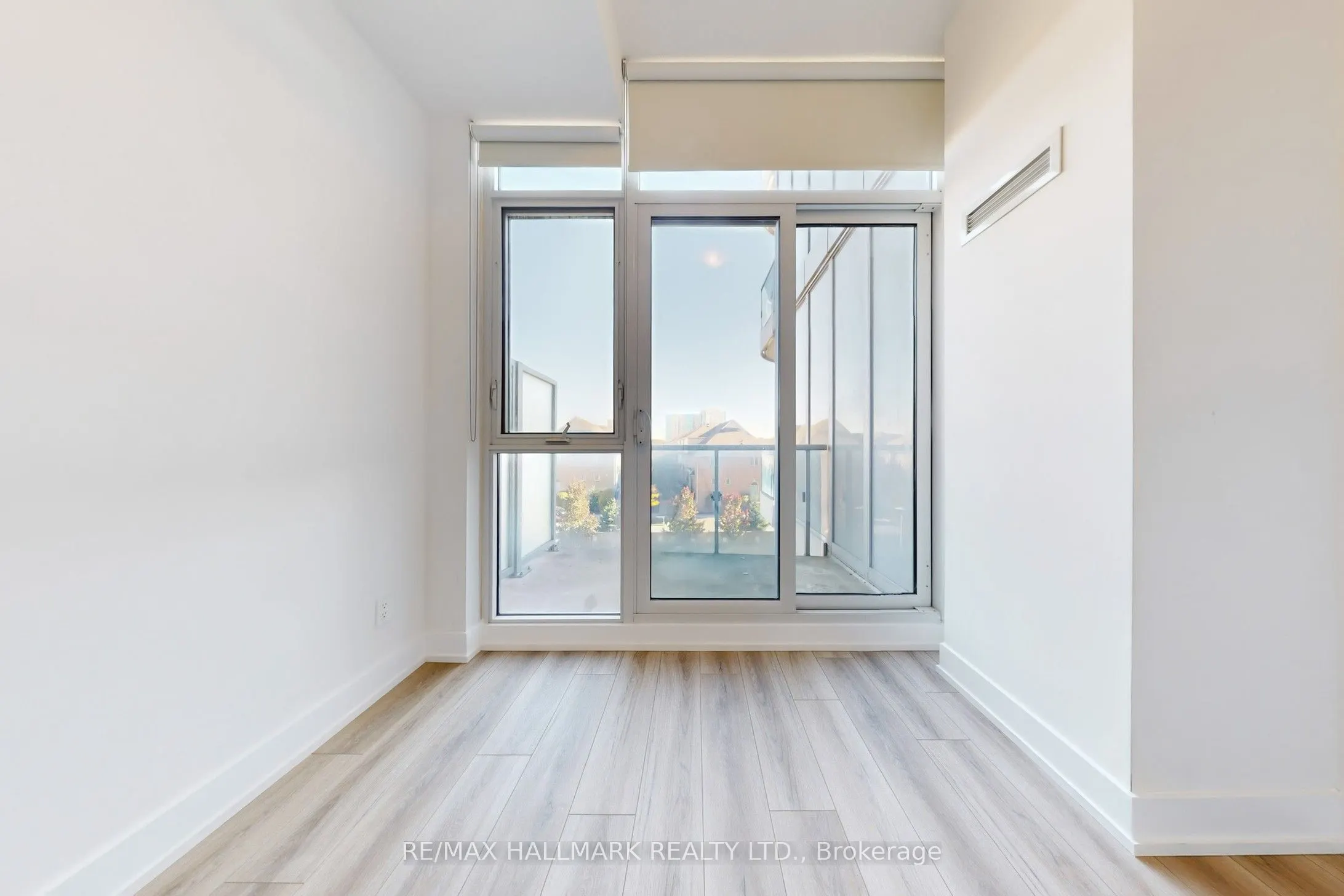 9471 Yonge Street, #327