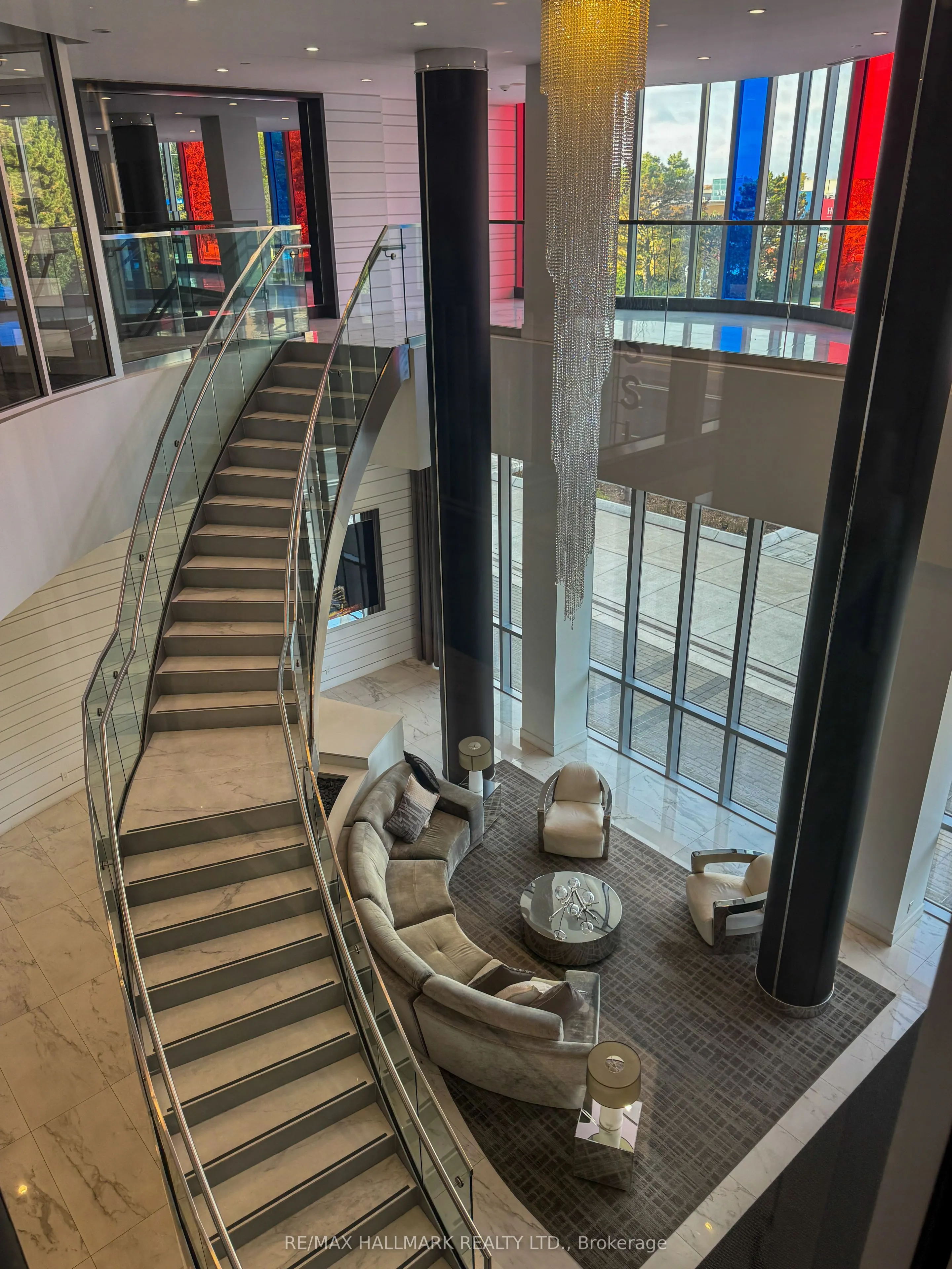 9471 Yonge Street, #327