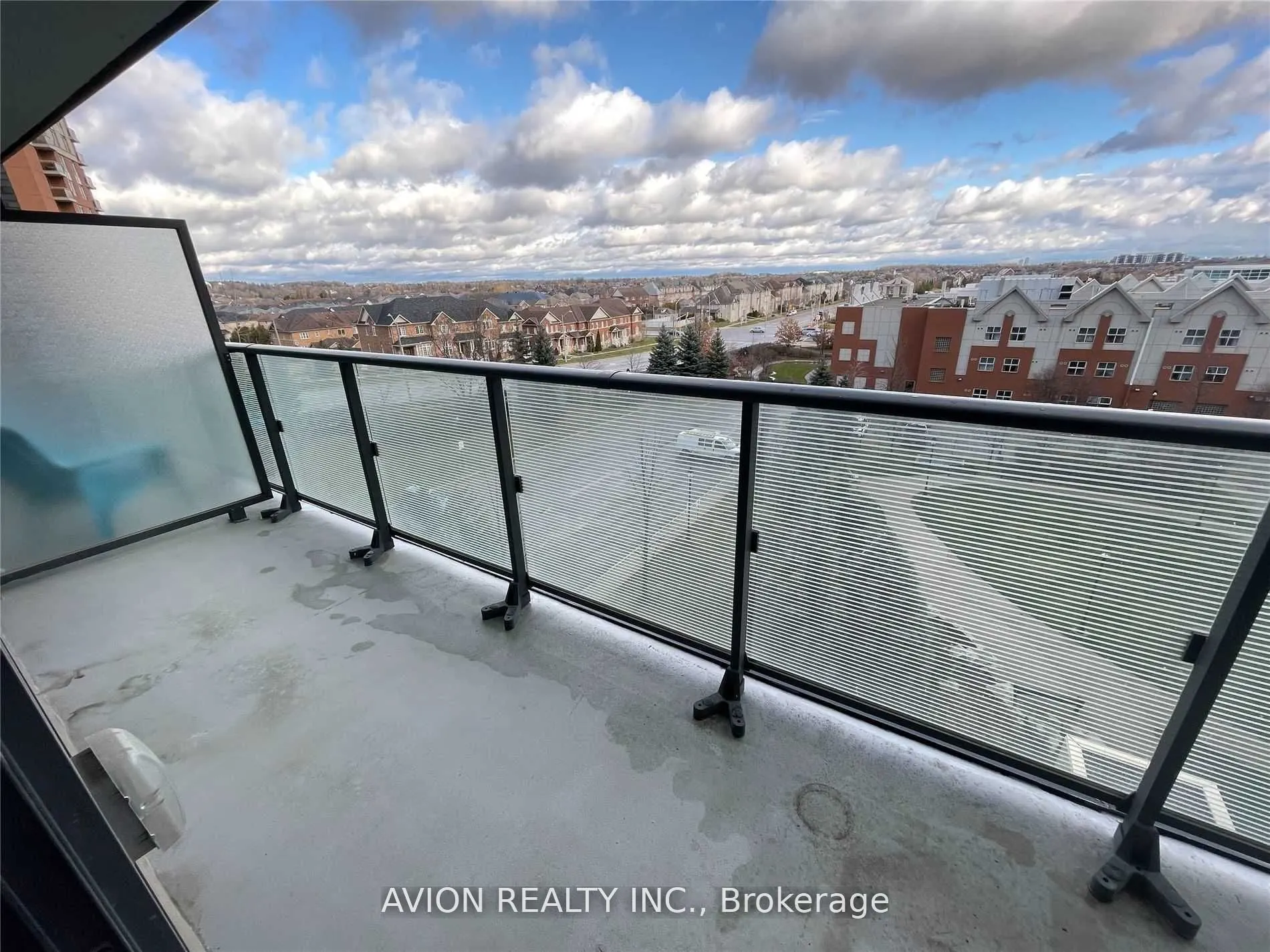 75 Oneida Crescent, #508