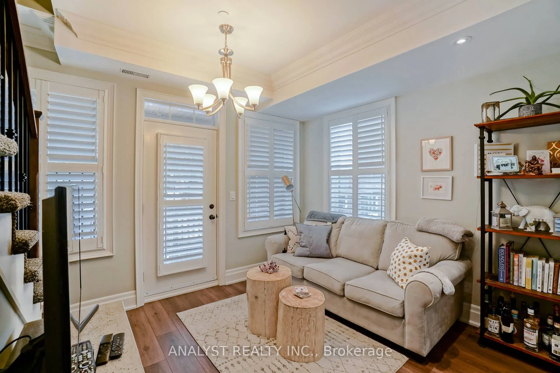 10425 Islington Avenue, #216