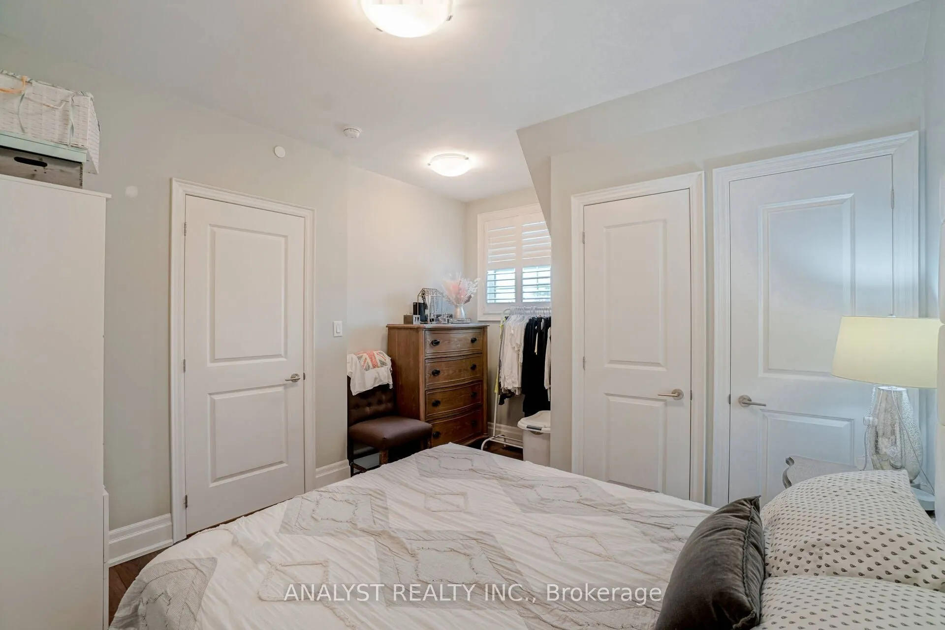 10425 Islington Avenue, #216