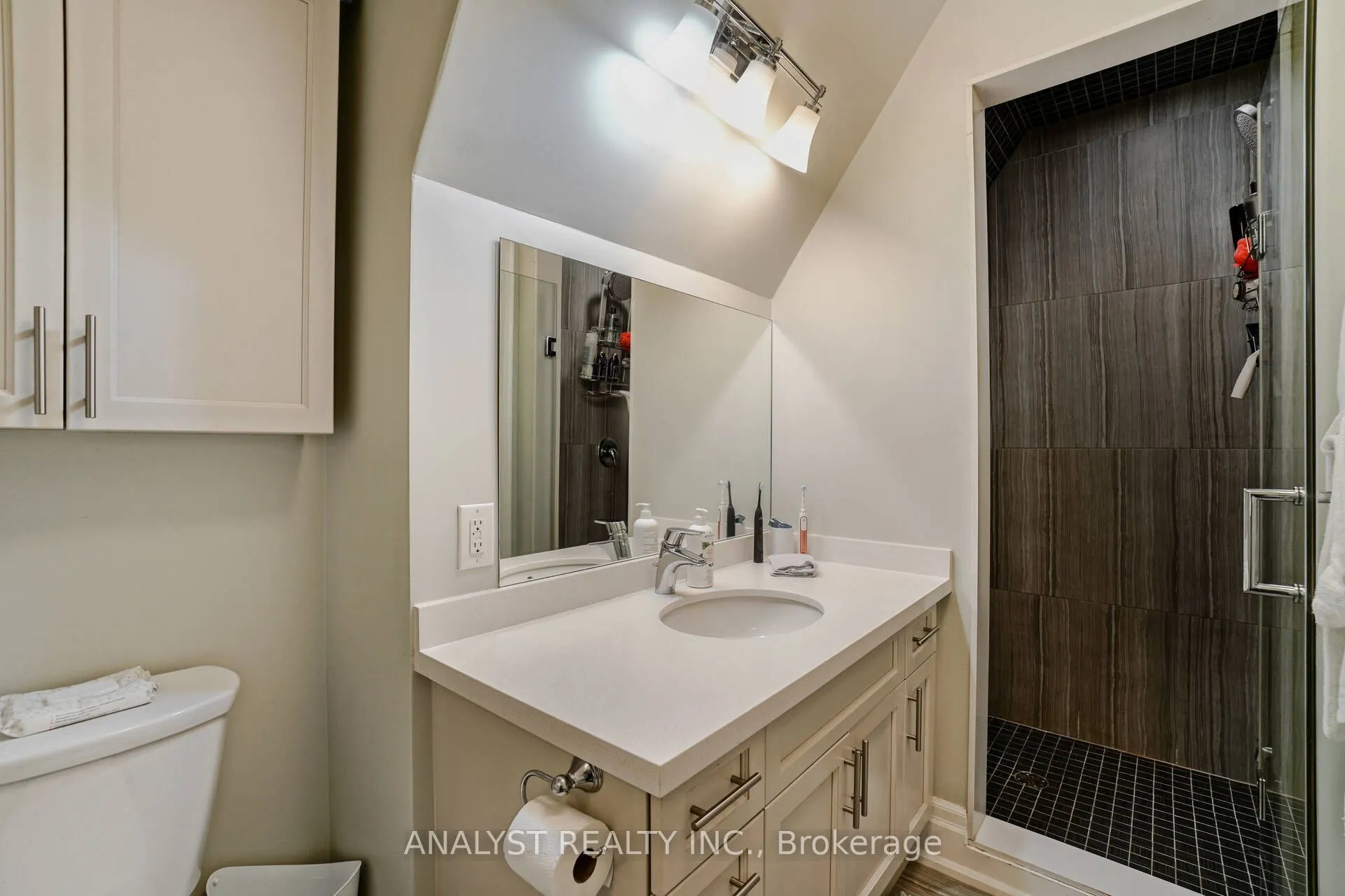 10425 Islington Avenue, #216