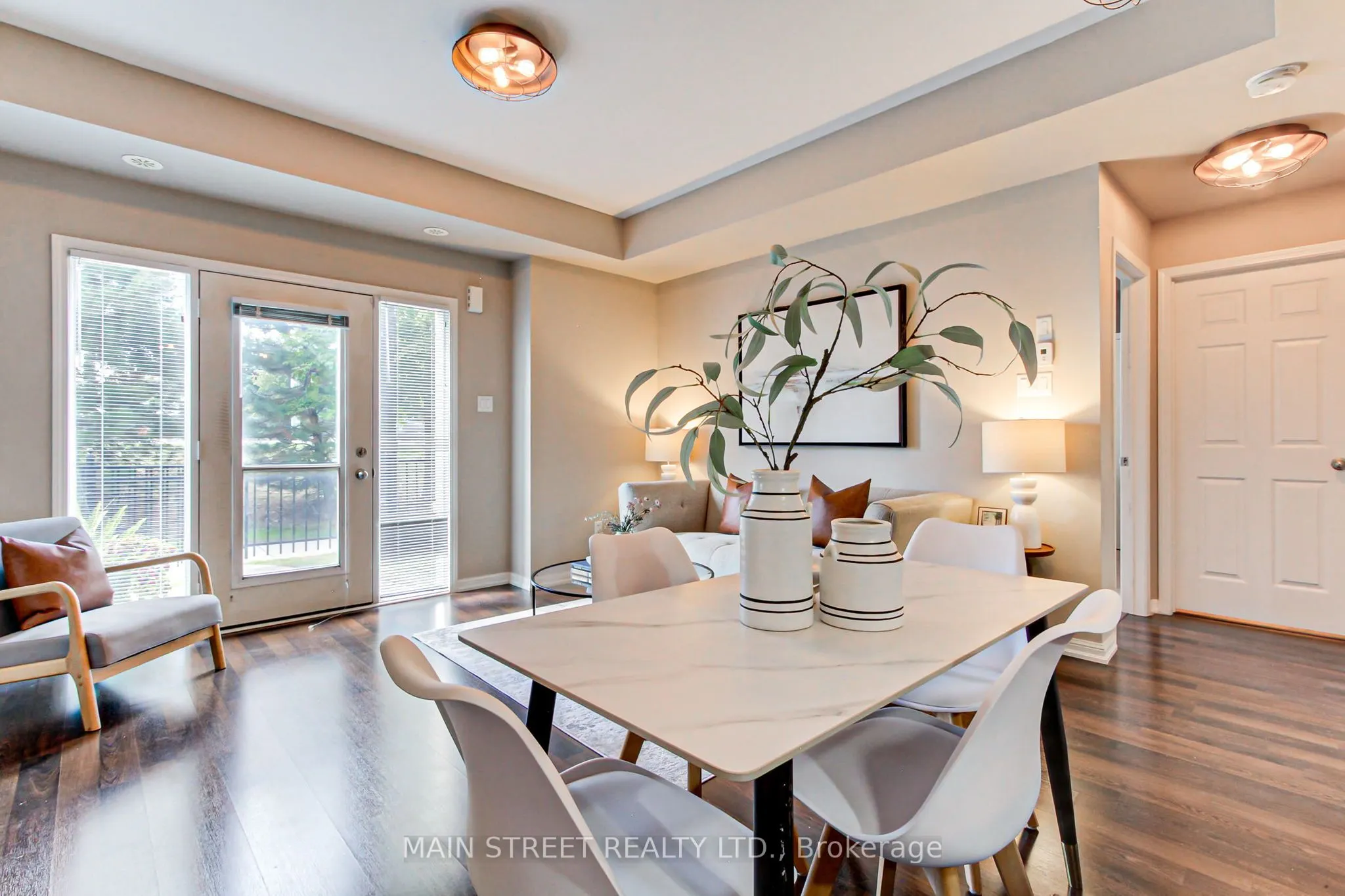 15949 Bayview Avenue