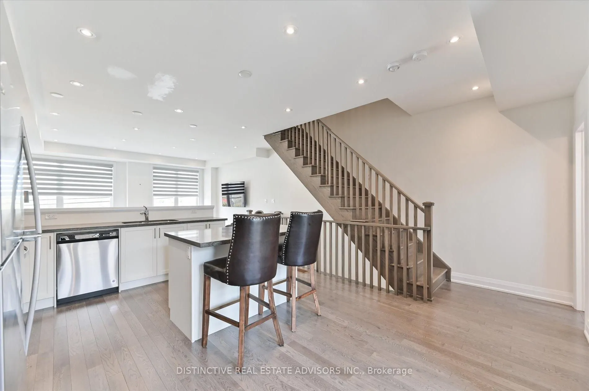 190 Moneypenny Place