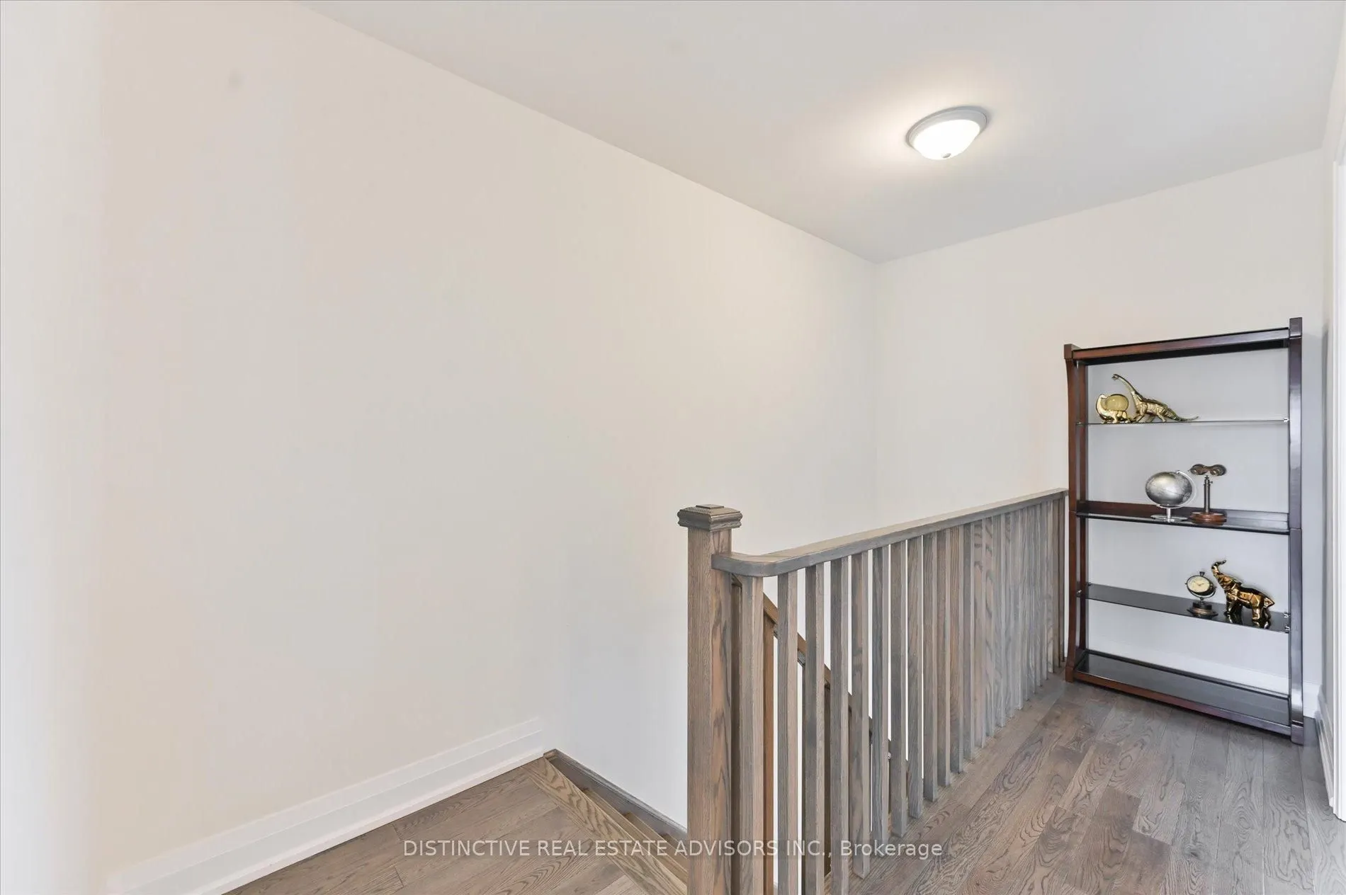 190 Moneypenny Place