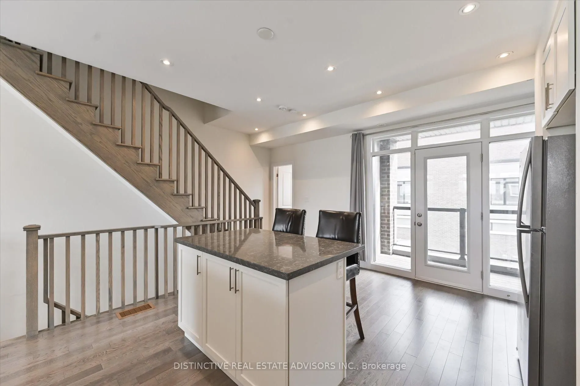 190 Moneypenny Place