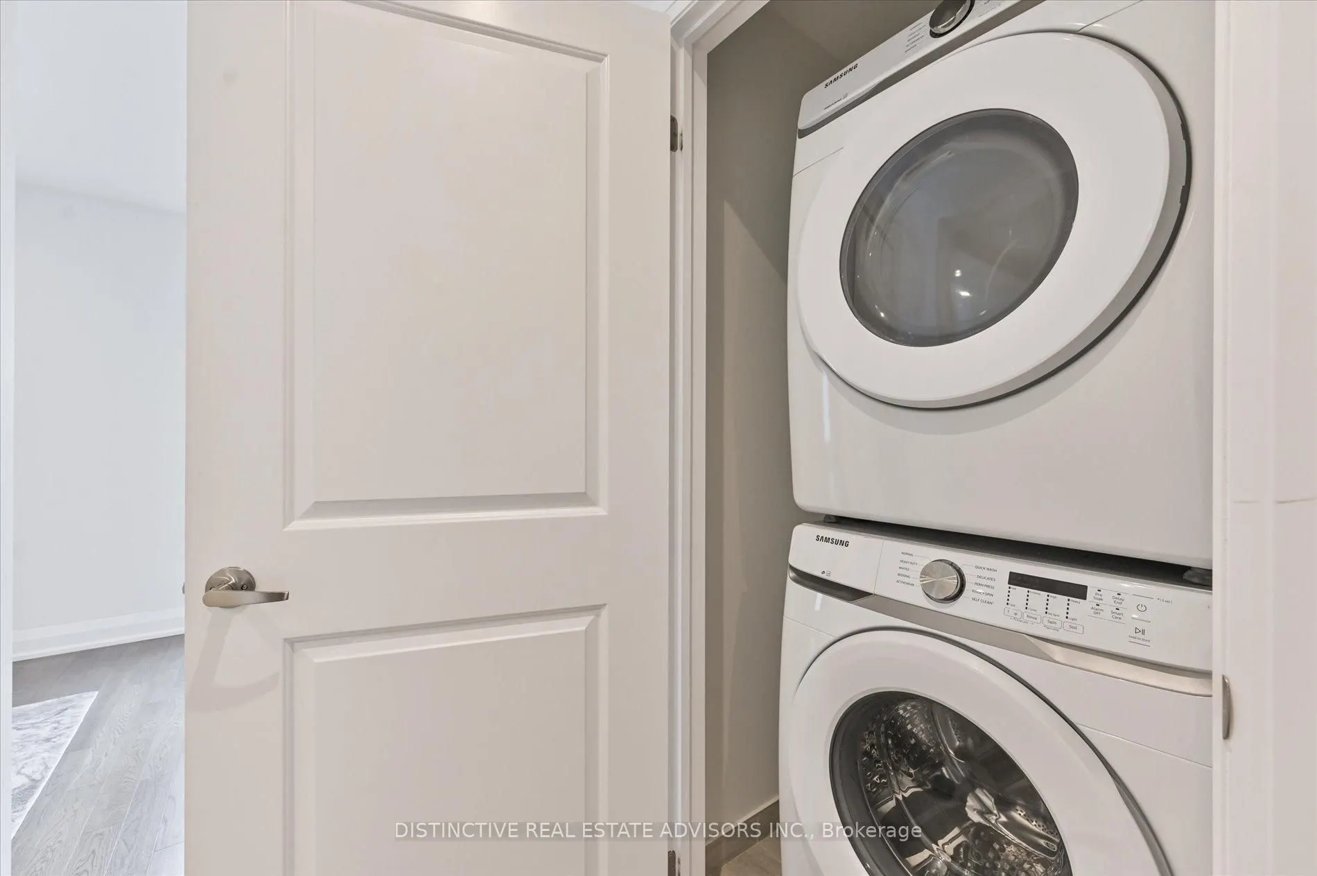 190 Moneypenny Place