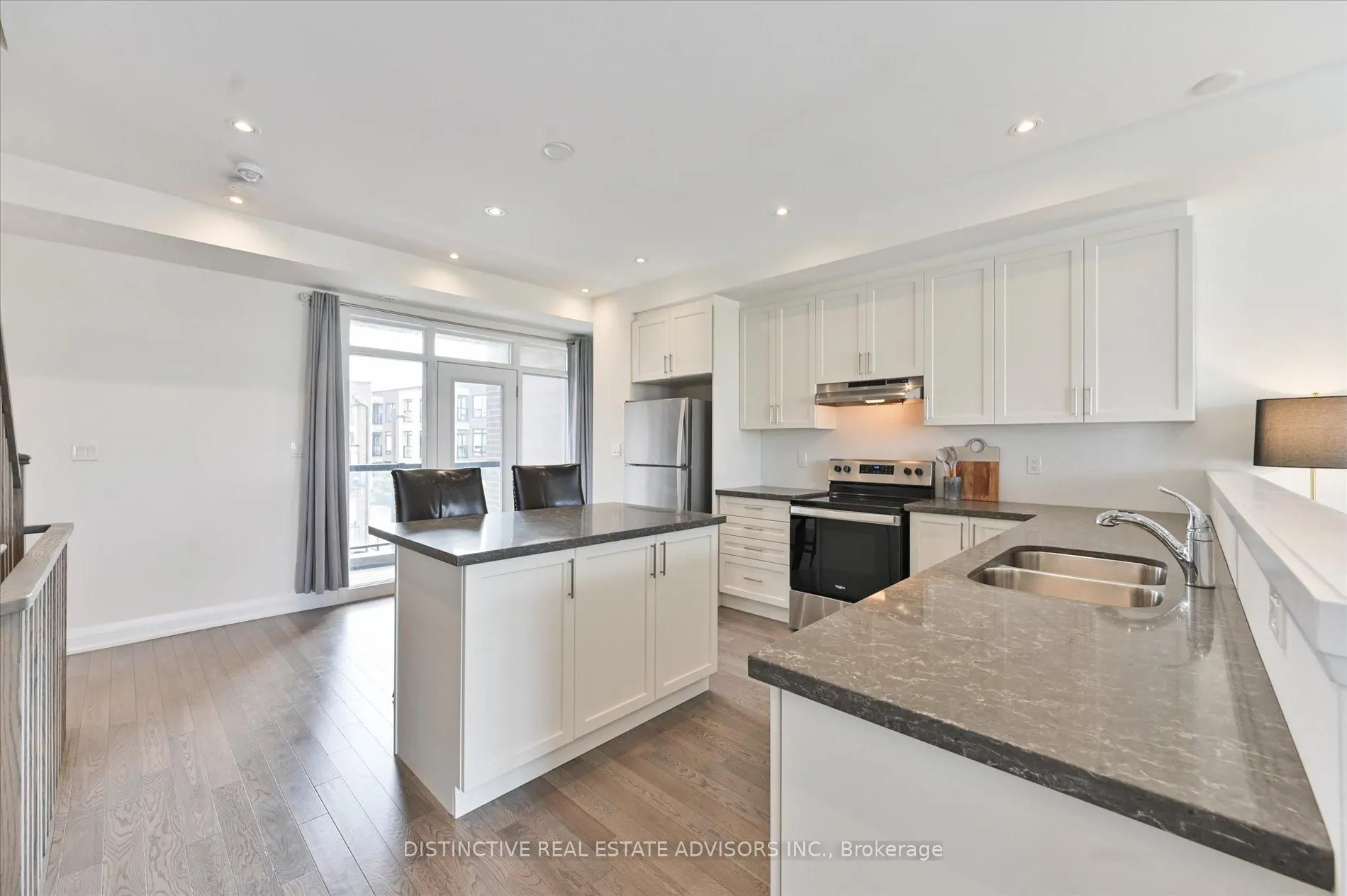 190 Moneypenny Place