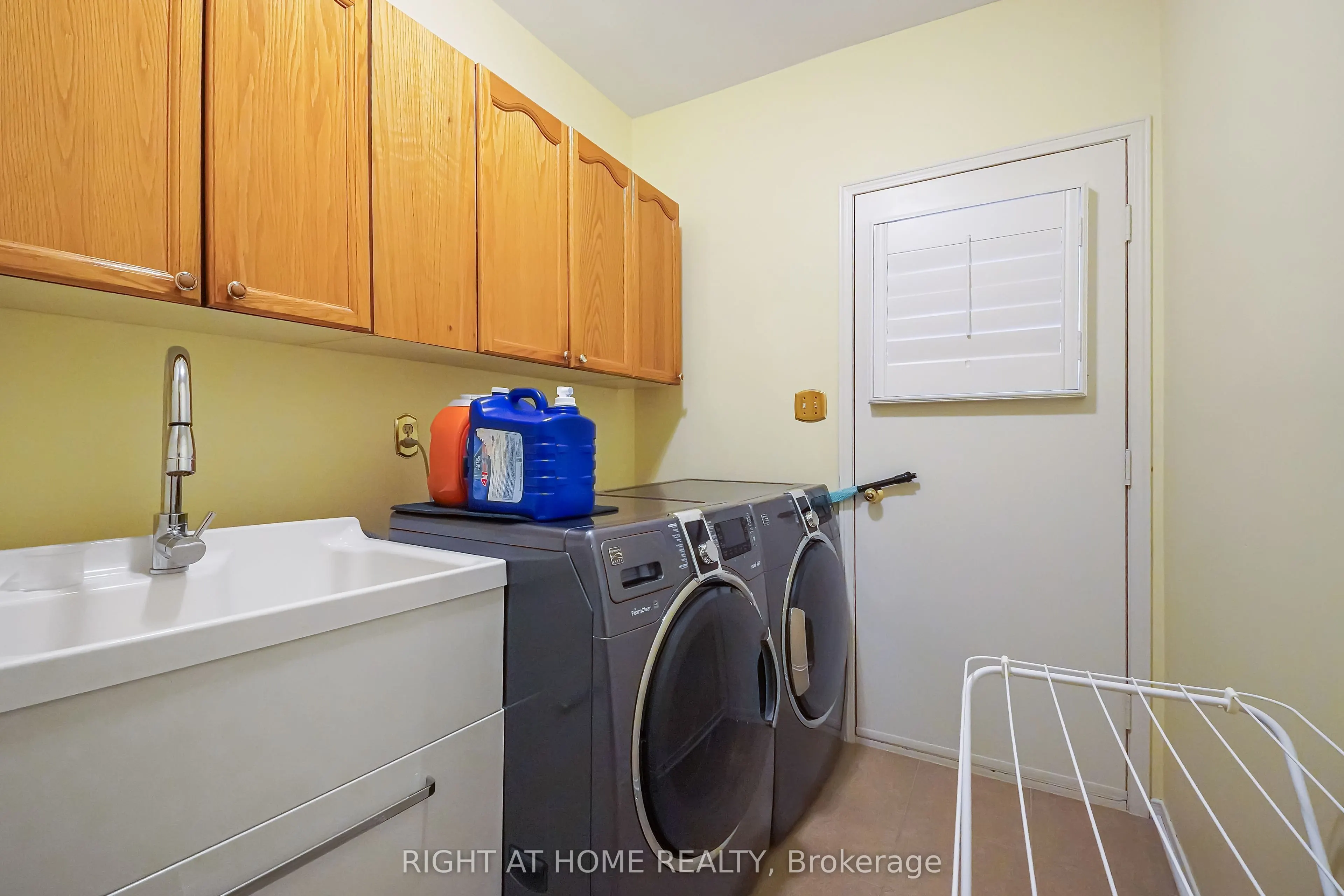 97 Brillinger Street