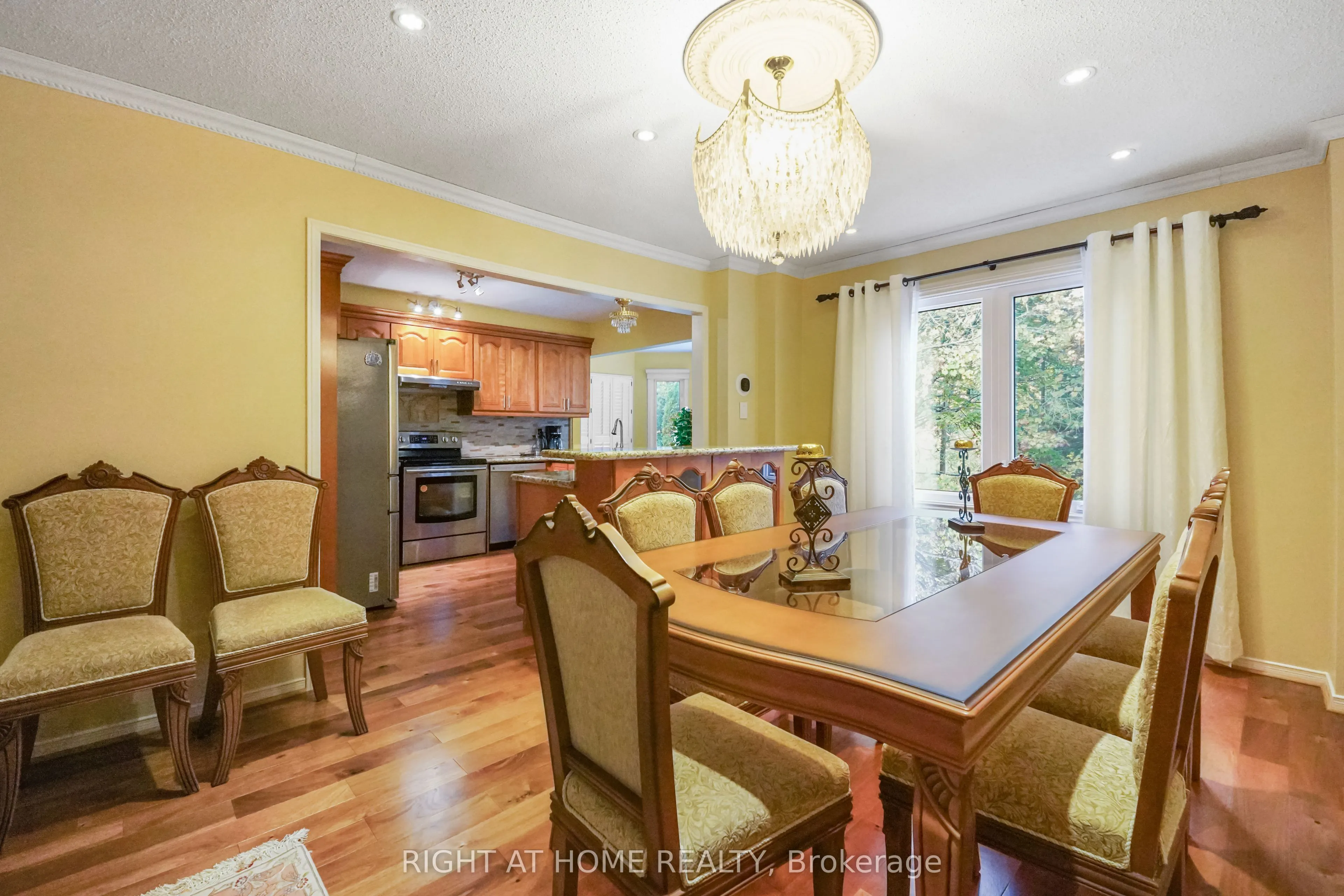 97 Brillinger Street