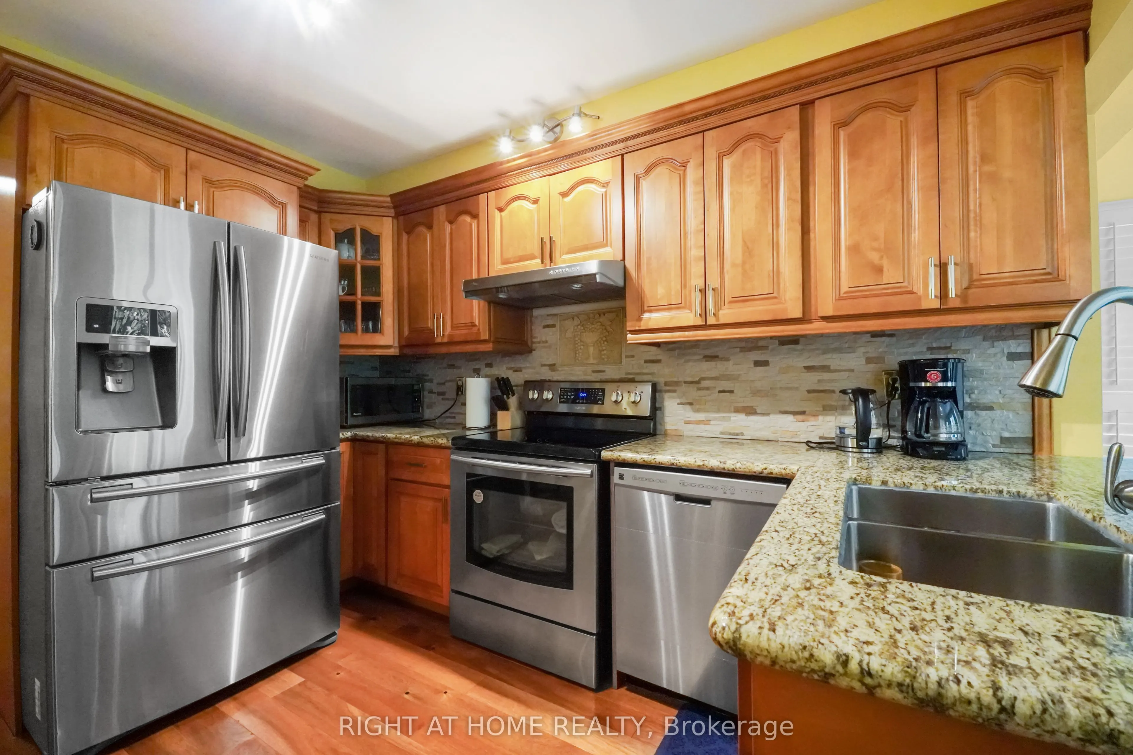 97 Brillinger Street