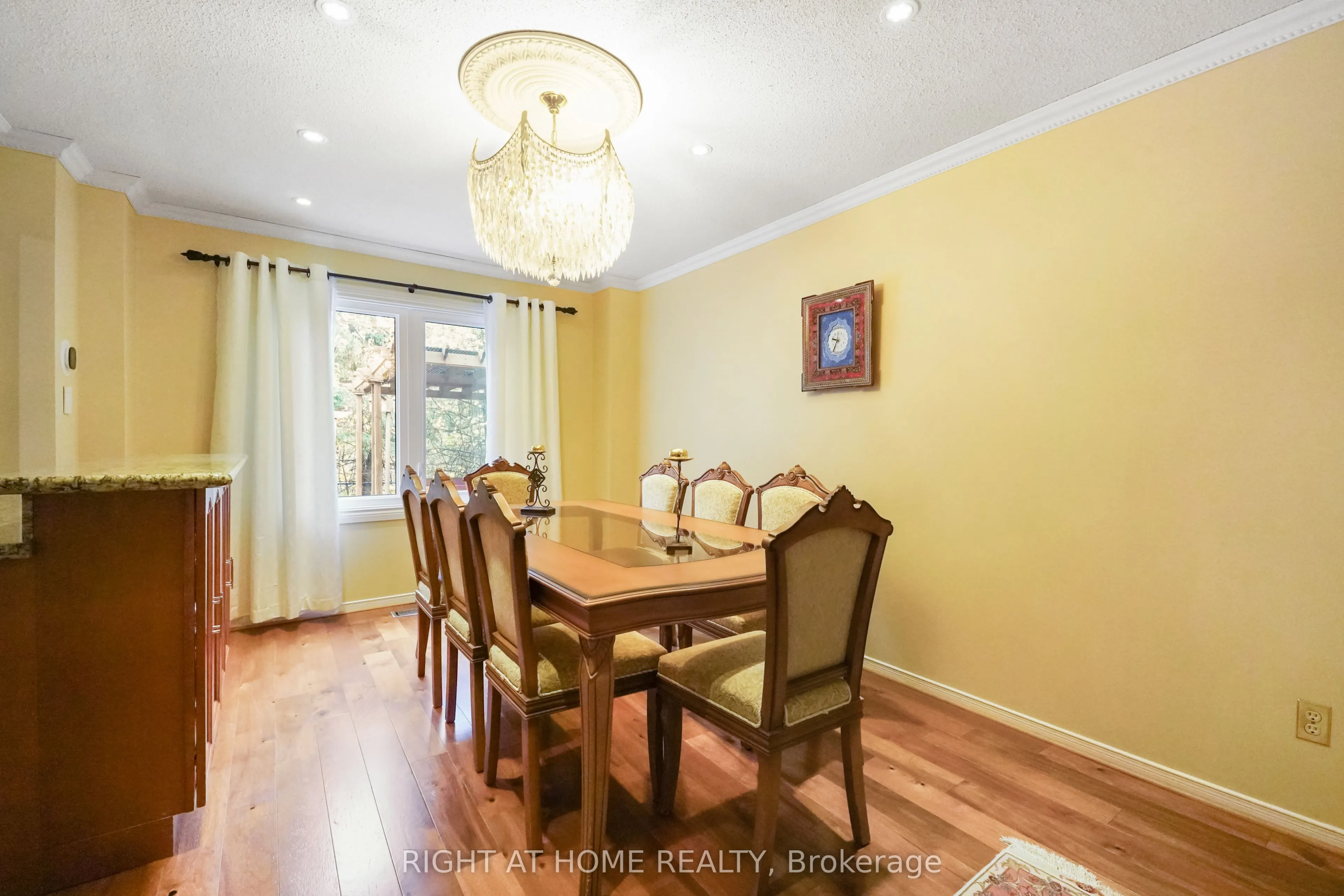 97 Brillinger Street