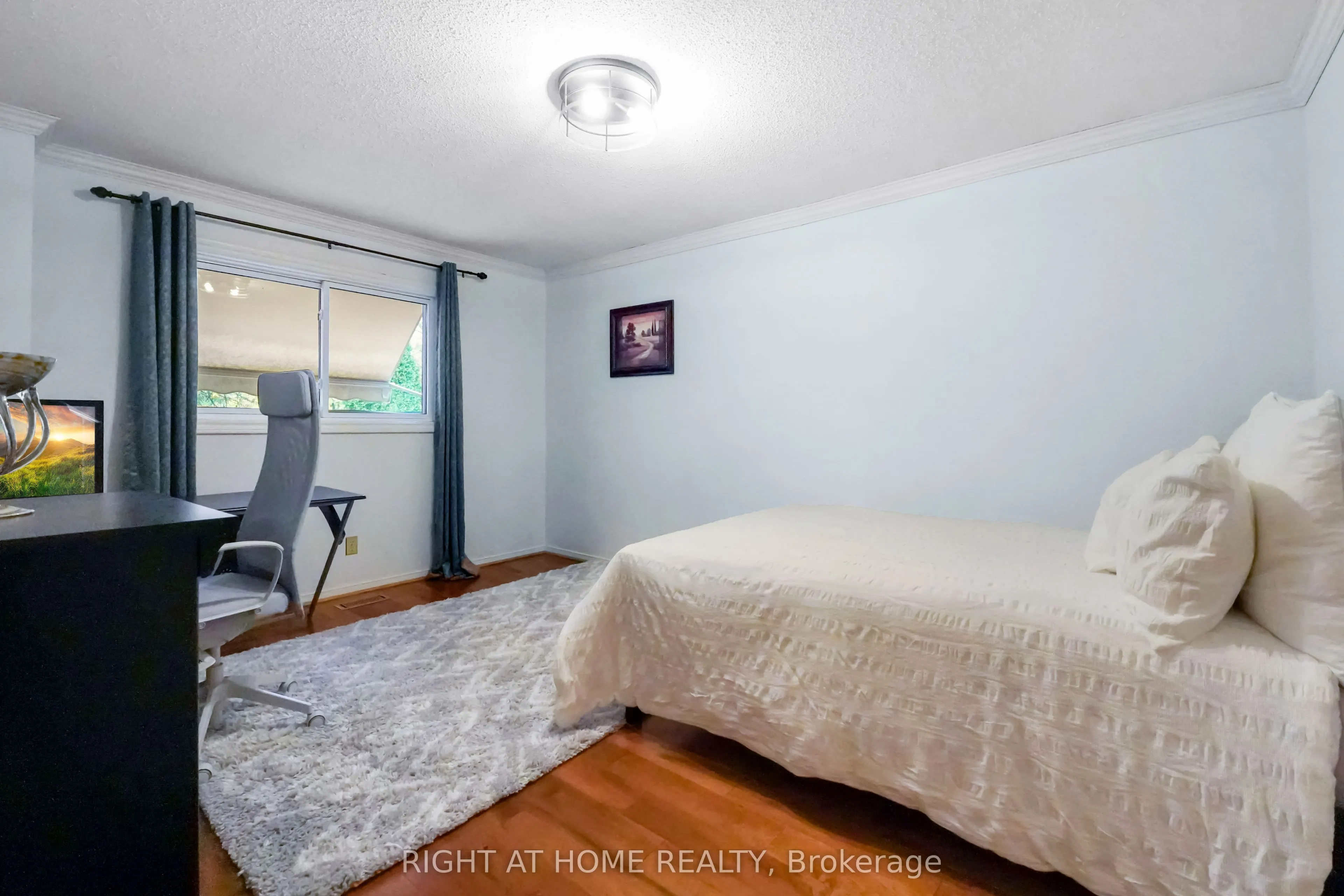 97 Brillinger Street