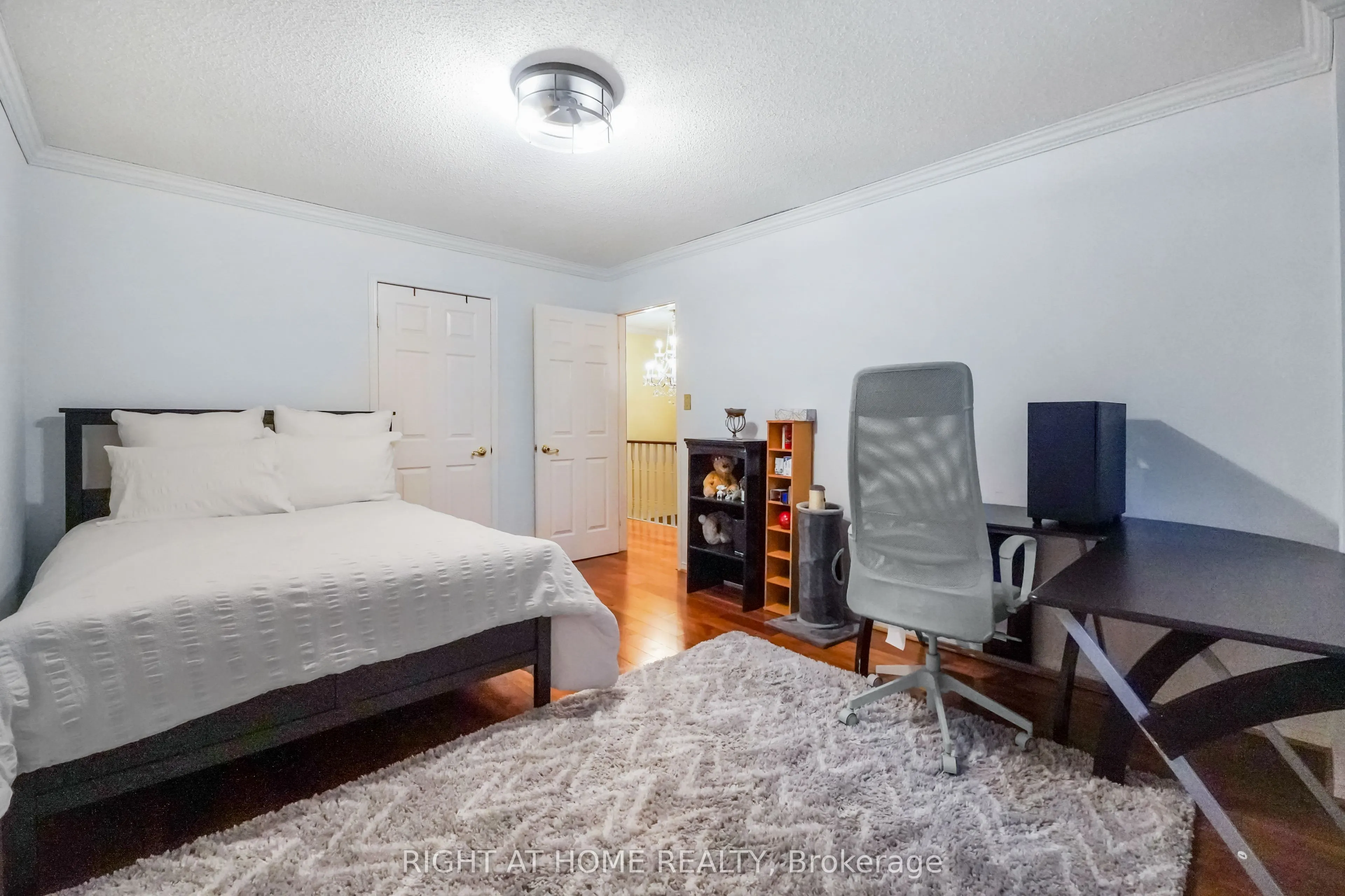 97 Brillinger Street