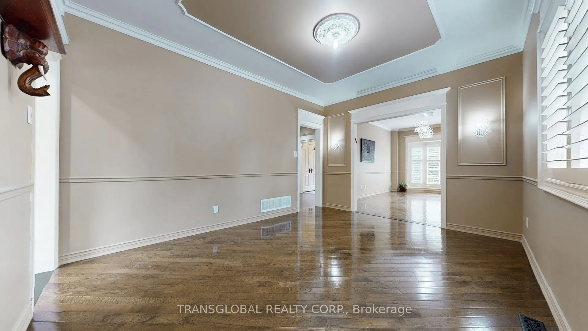 458 Beverley Glen Boulevard