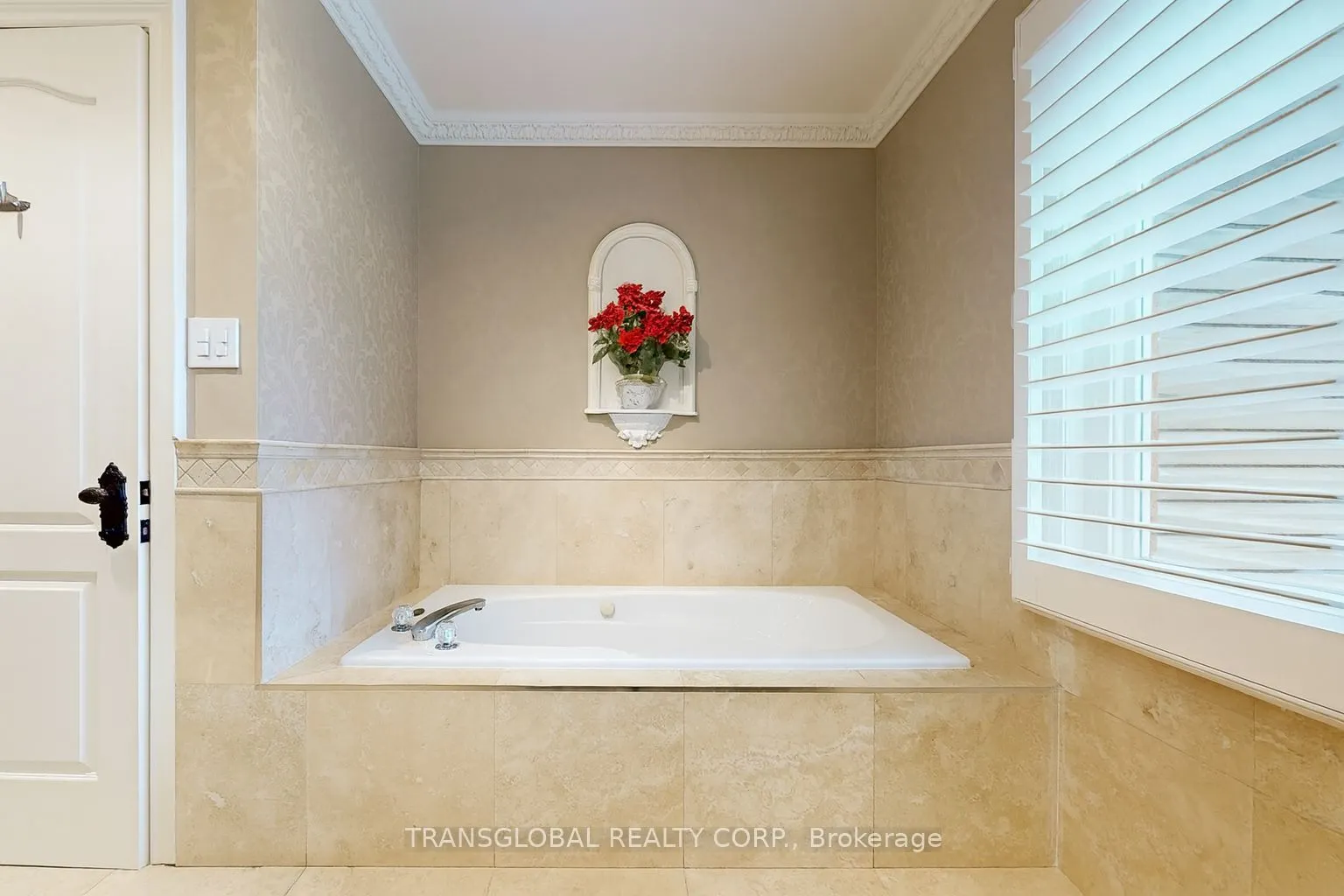 458 Beverley Glen Boulevard