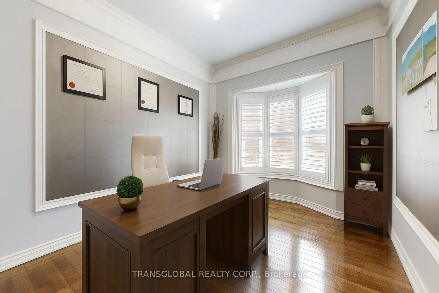 458 Beverley Glen Boulevard