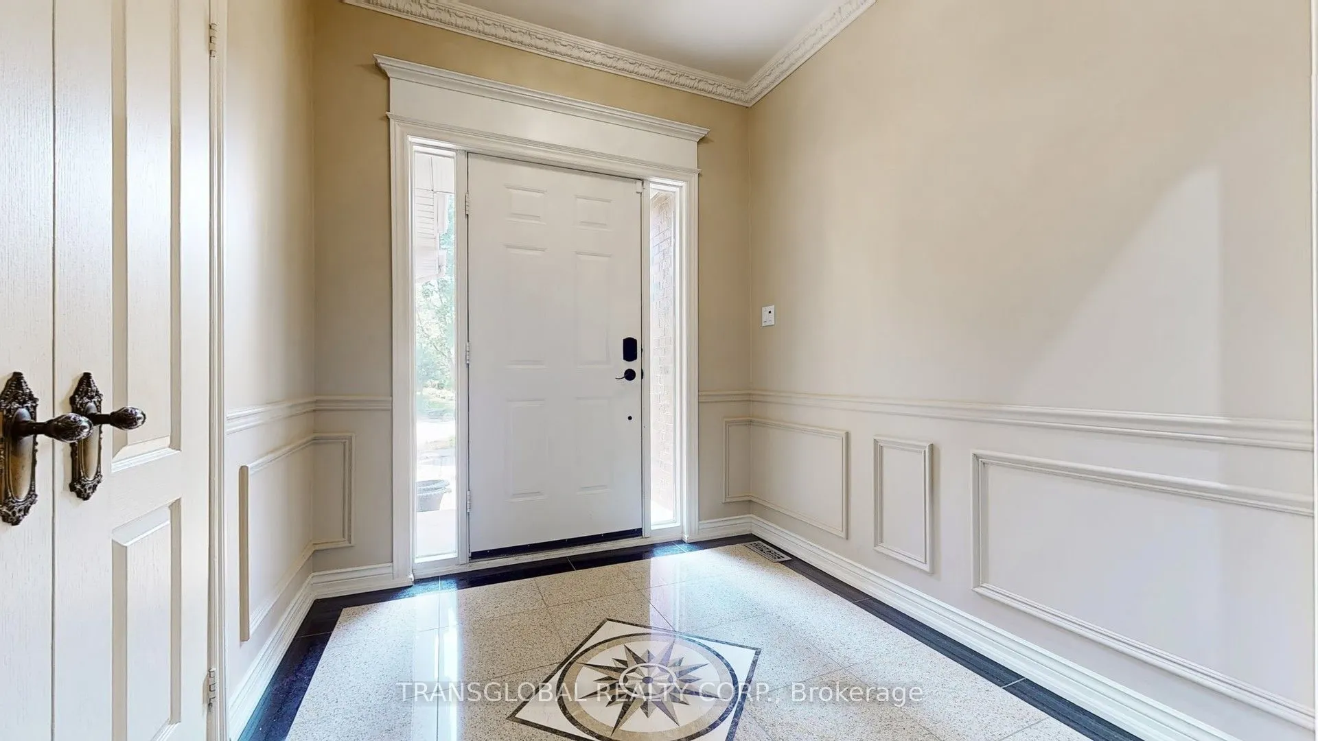 458 Beverley Glen Boulevard