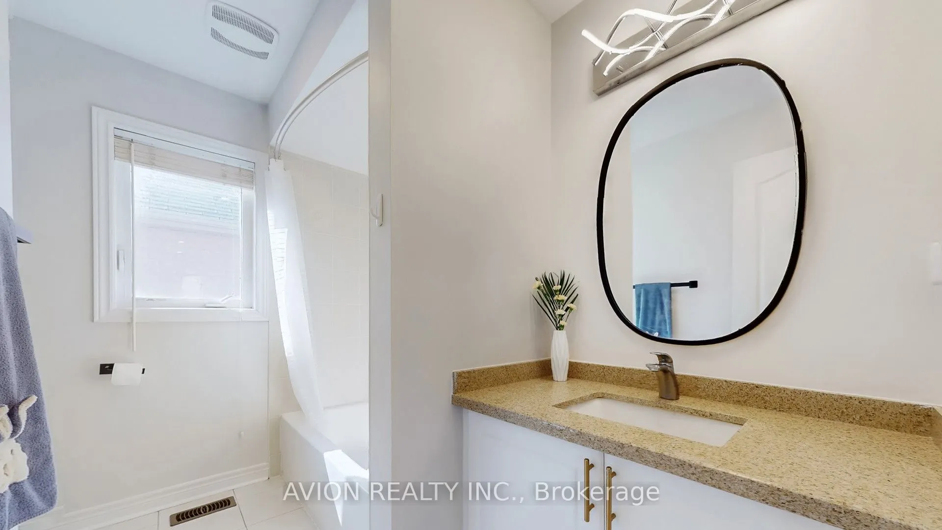 35 Old Orchard Crescent