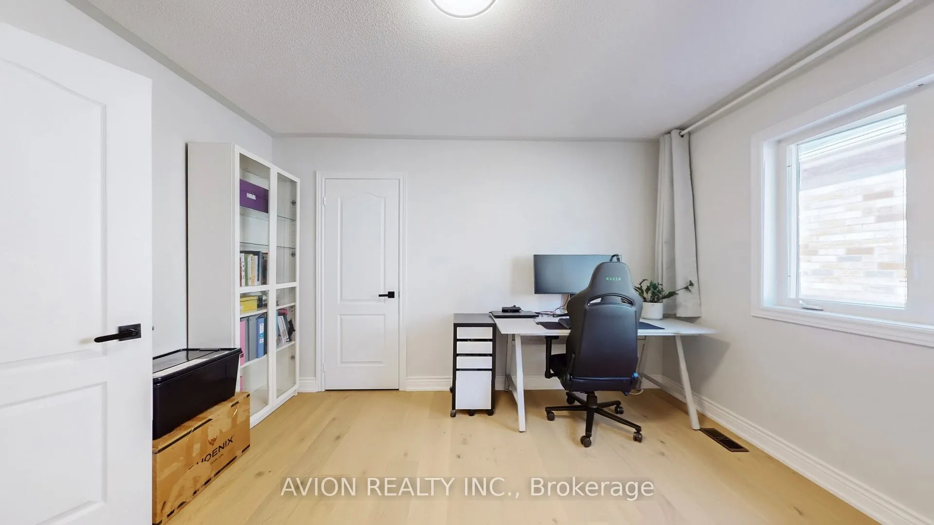 35 Old Orchard Crescent