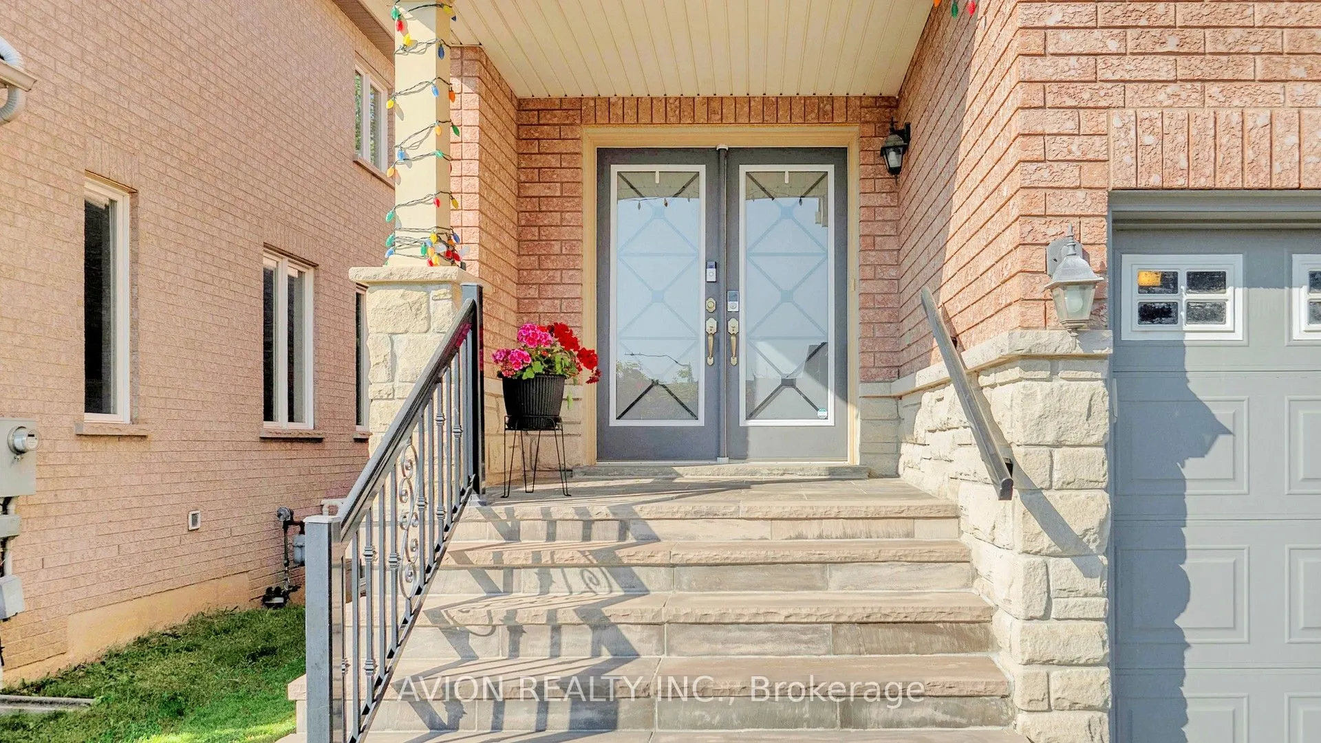 35 Old Orchard Crescent