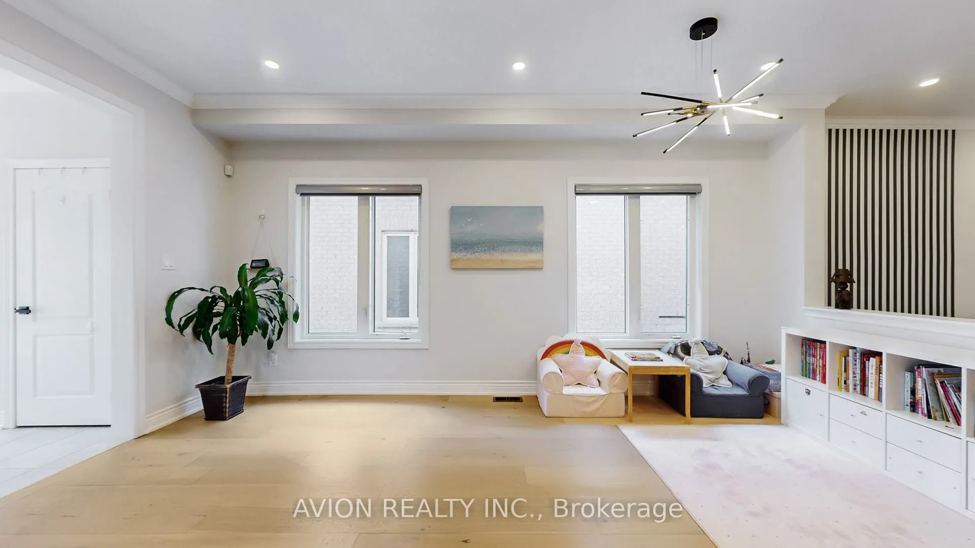 35 Old Orchard Crescent