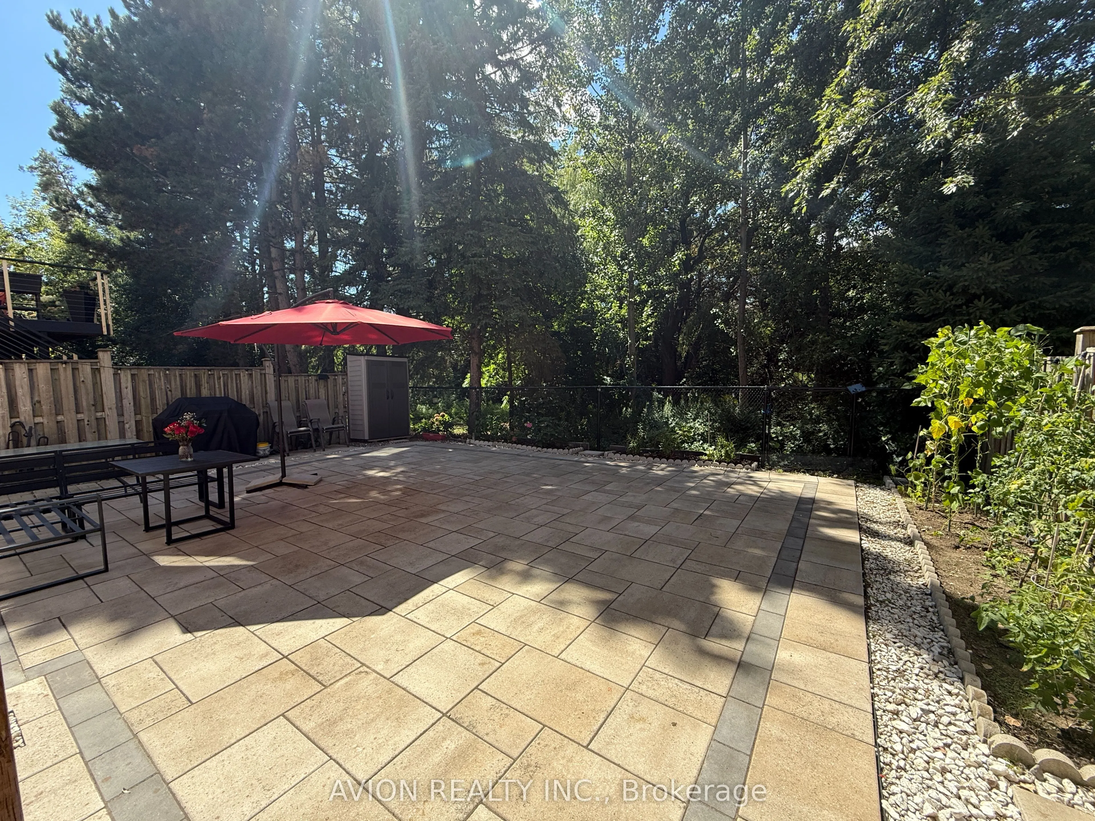 35 Old Orchard Crescent