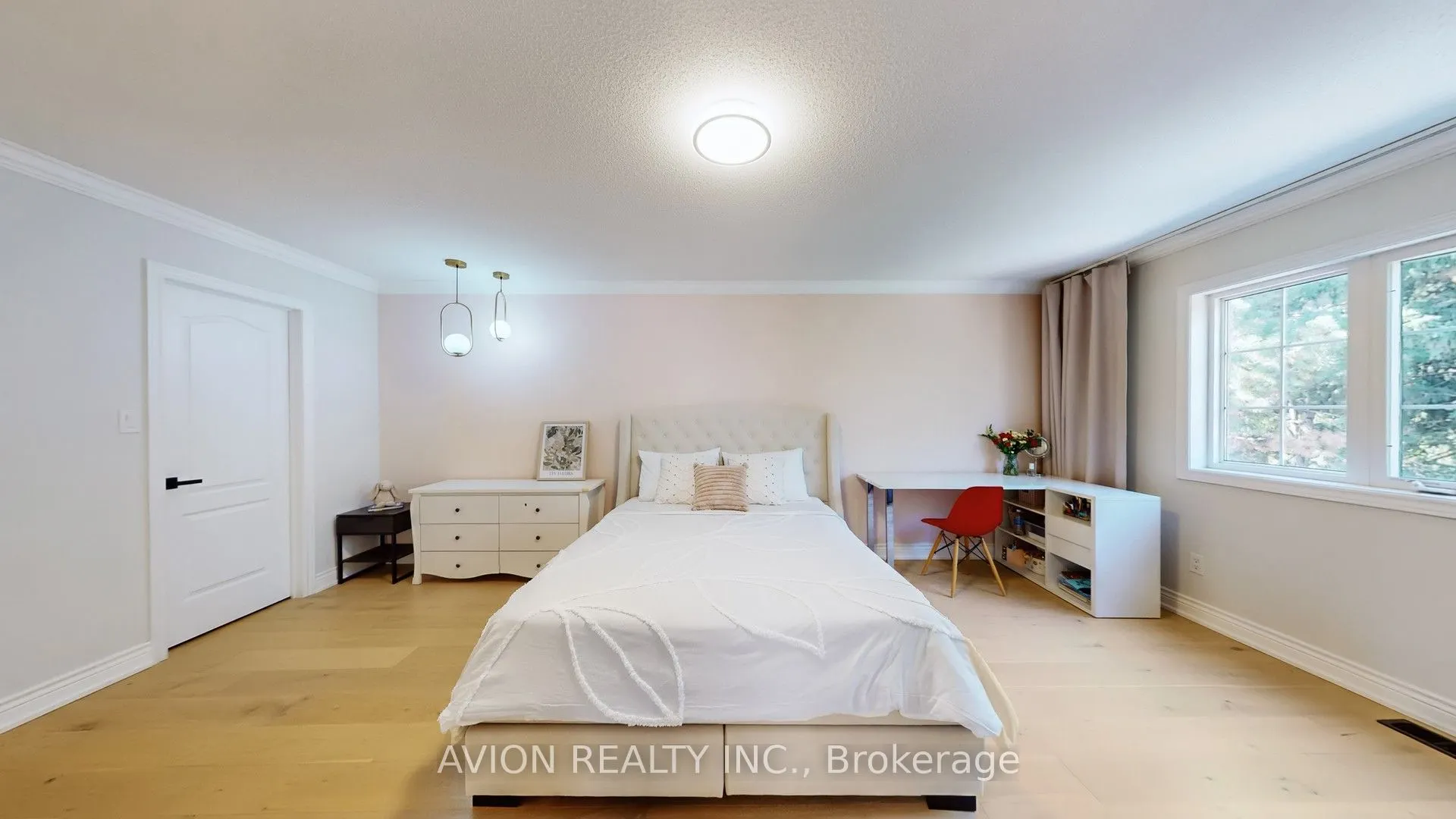 35 Old Orchard Crescent