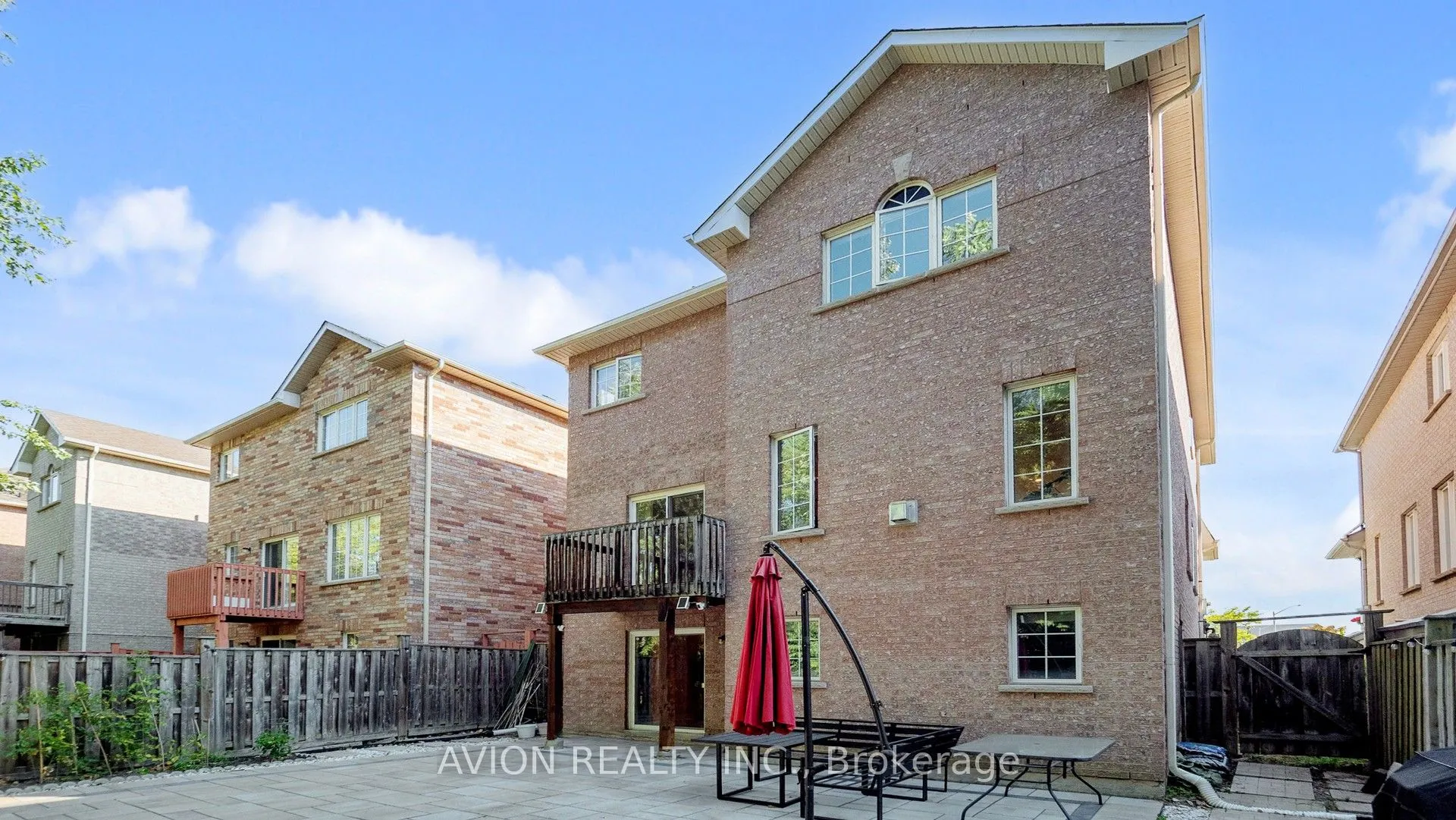 35 Old Orchard Crescent