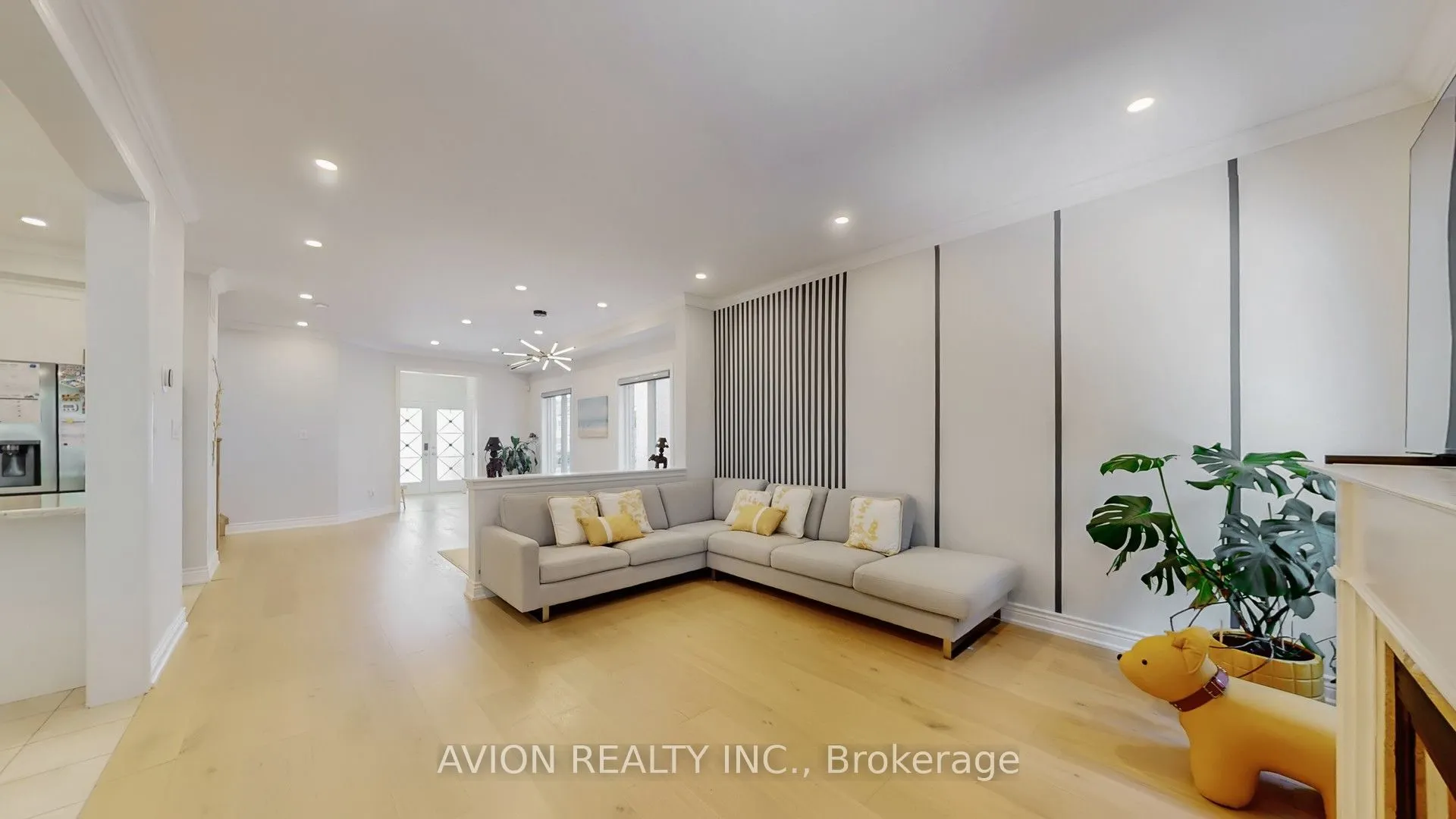 35 Old Orchard Crescent