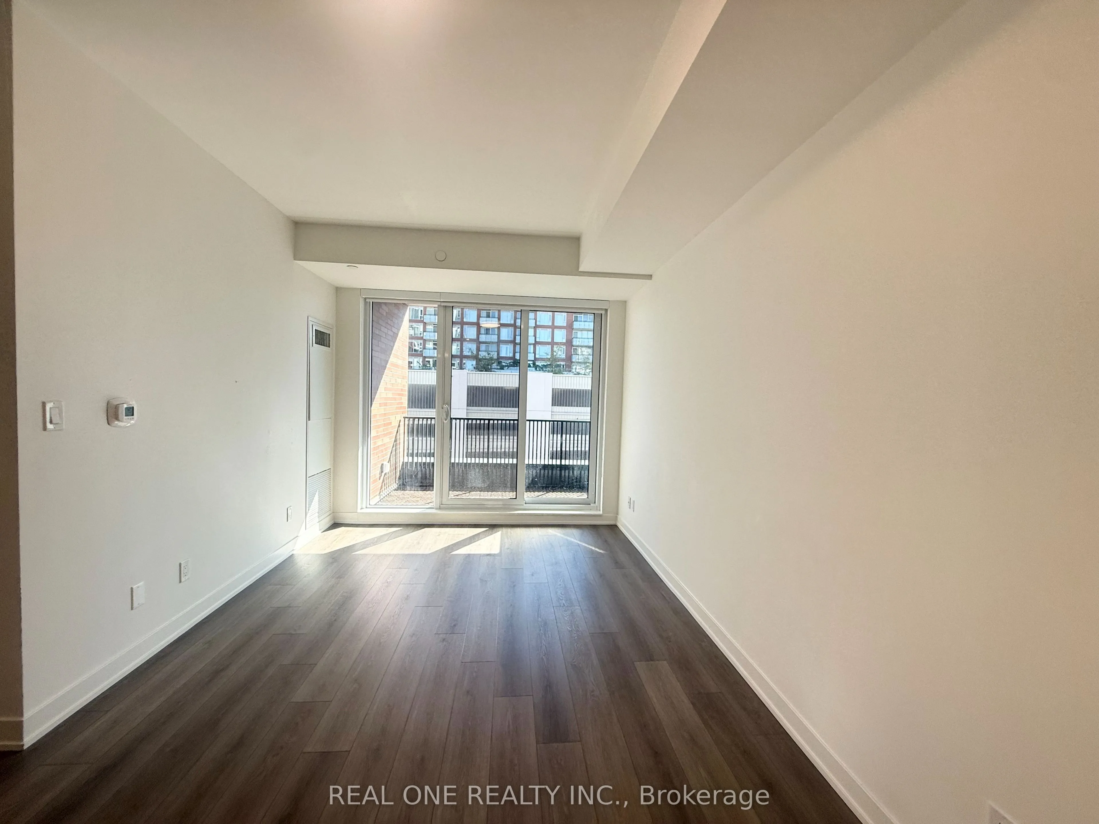 38 Simcoe Promenade, #C802