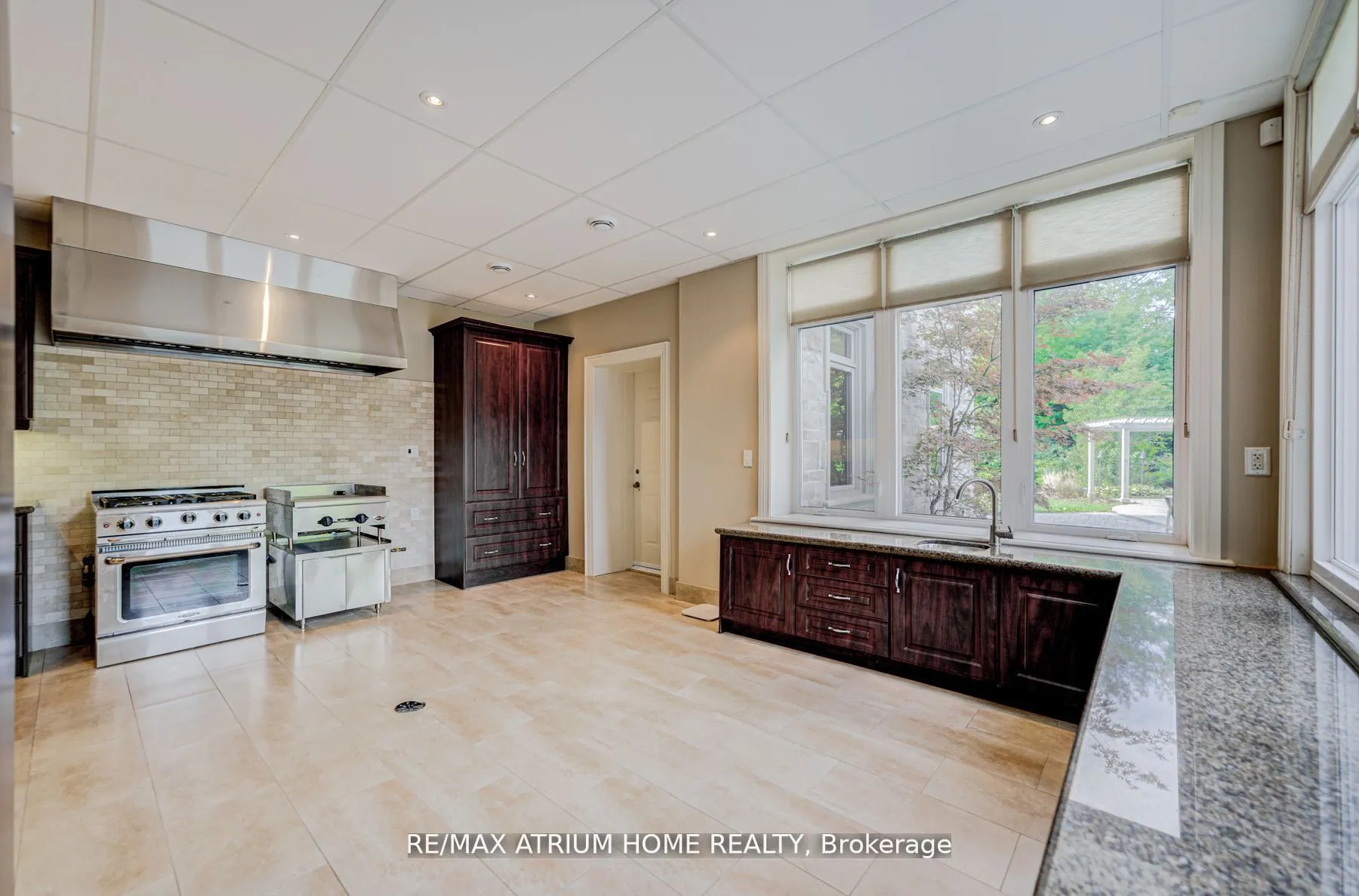 71 Grandvista Crescent