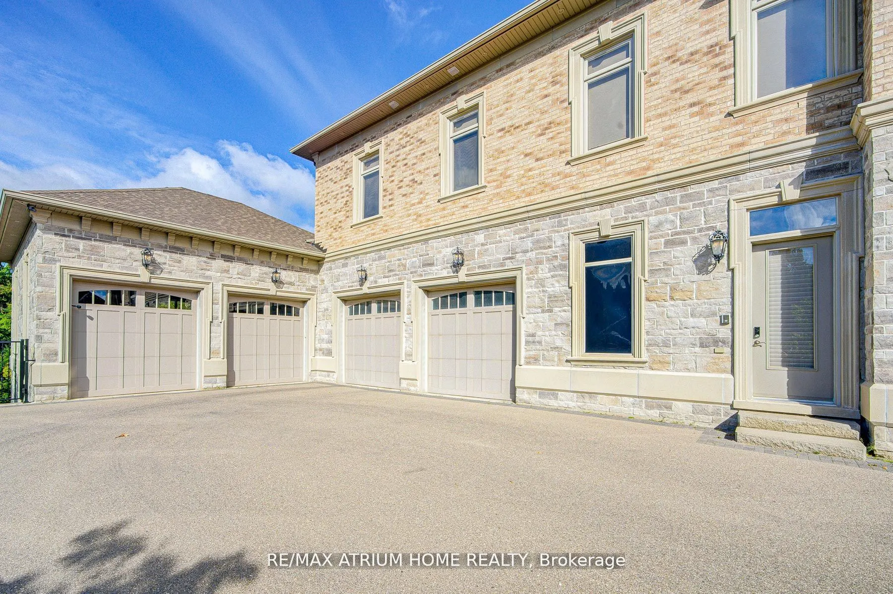 71 Grandvista Crescent