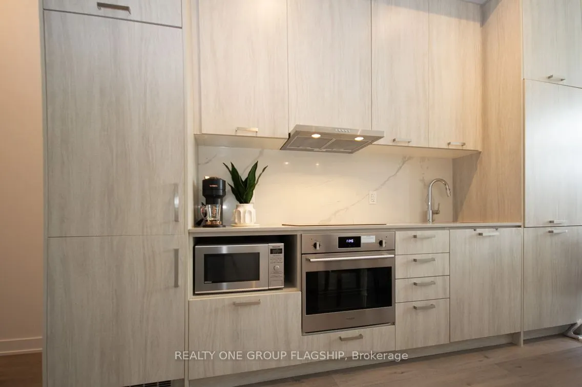 38 Honeycrisp Crescent, #308E