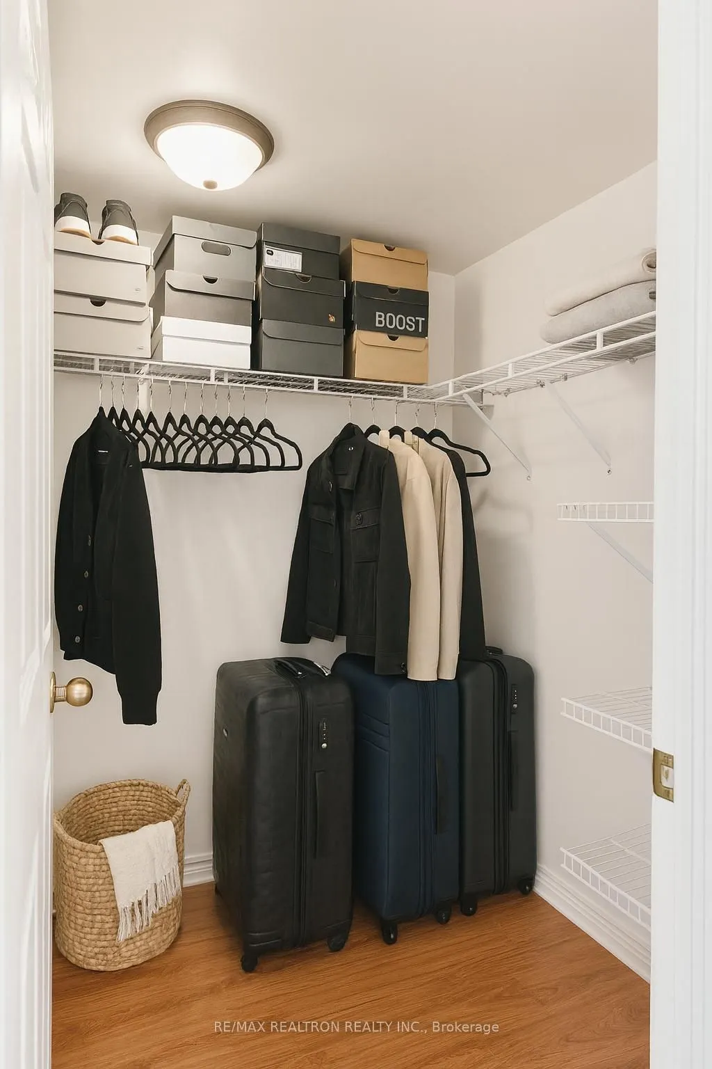 185 Oneida Crescent, #505