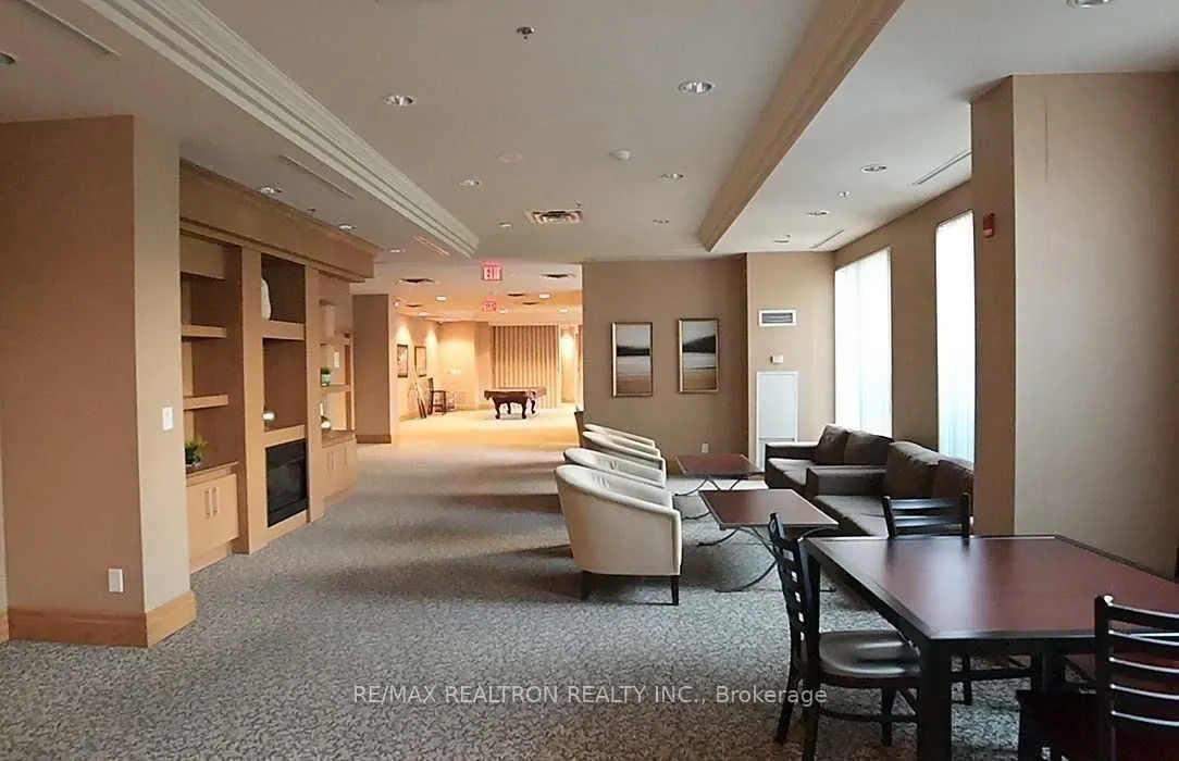 185 Oneida Crescent, #505