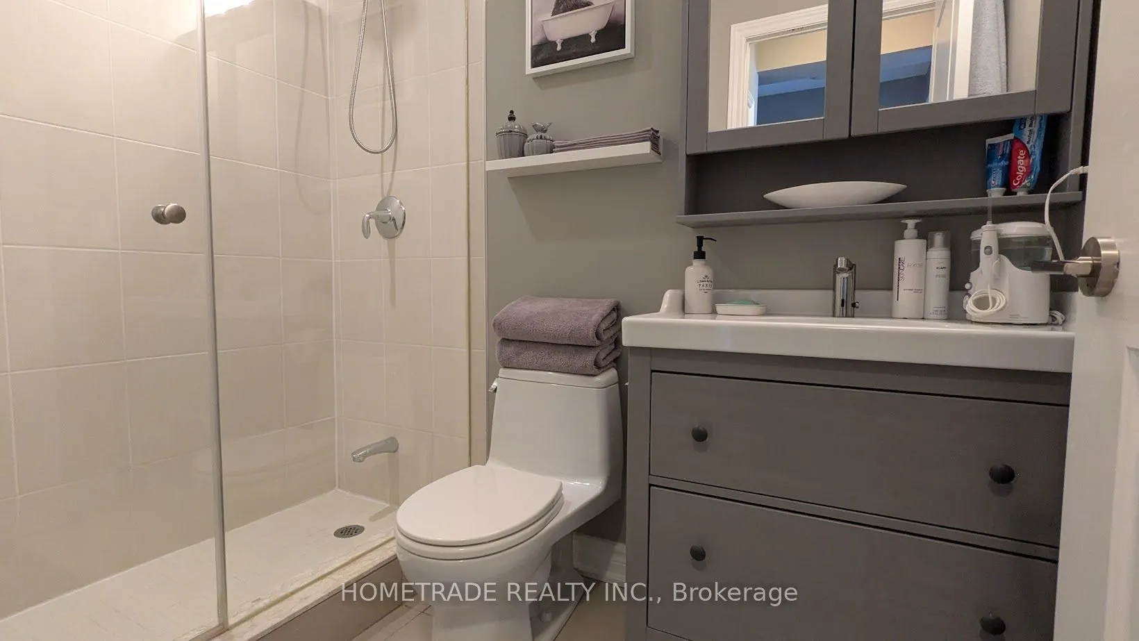 9090 Yonge Street, #201B