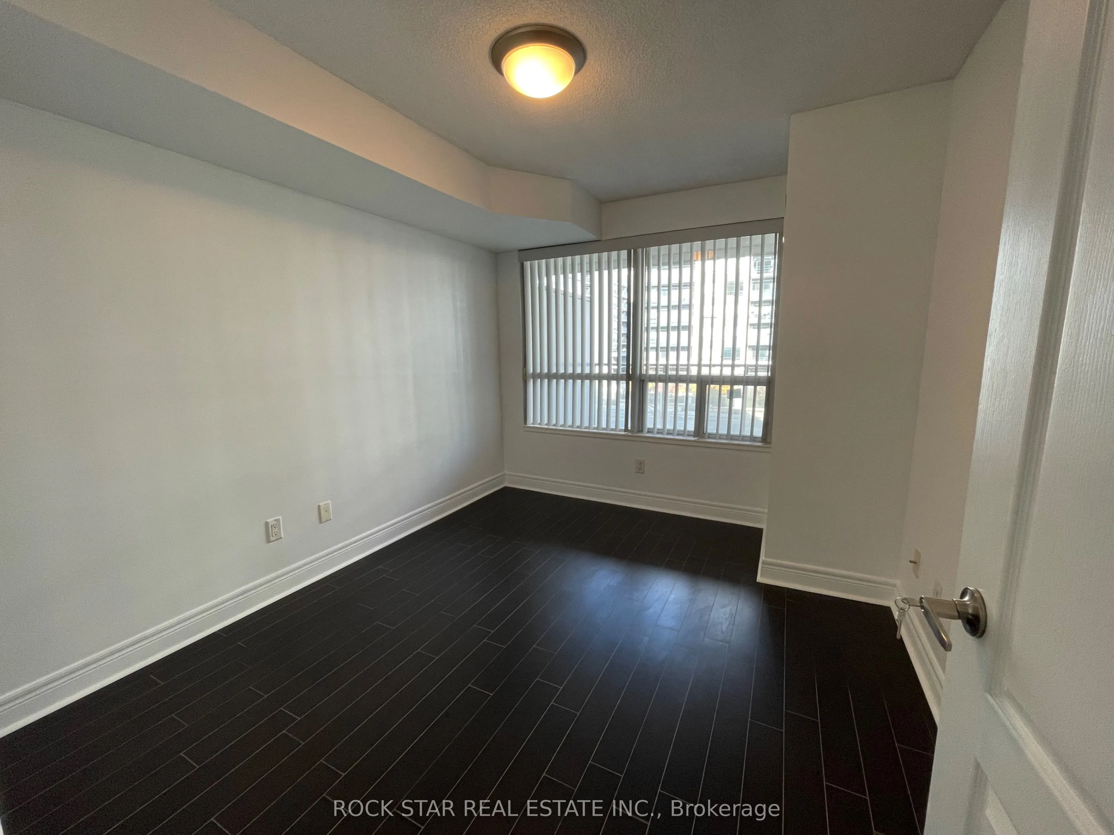 48 Suncrest Boulevard, #515