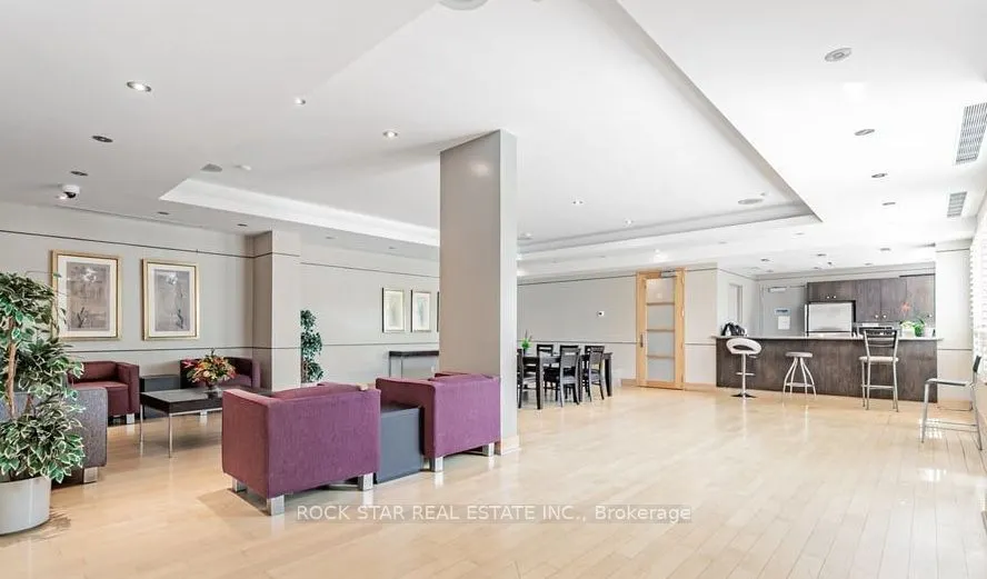 48 Suncrest Boulevard, #515