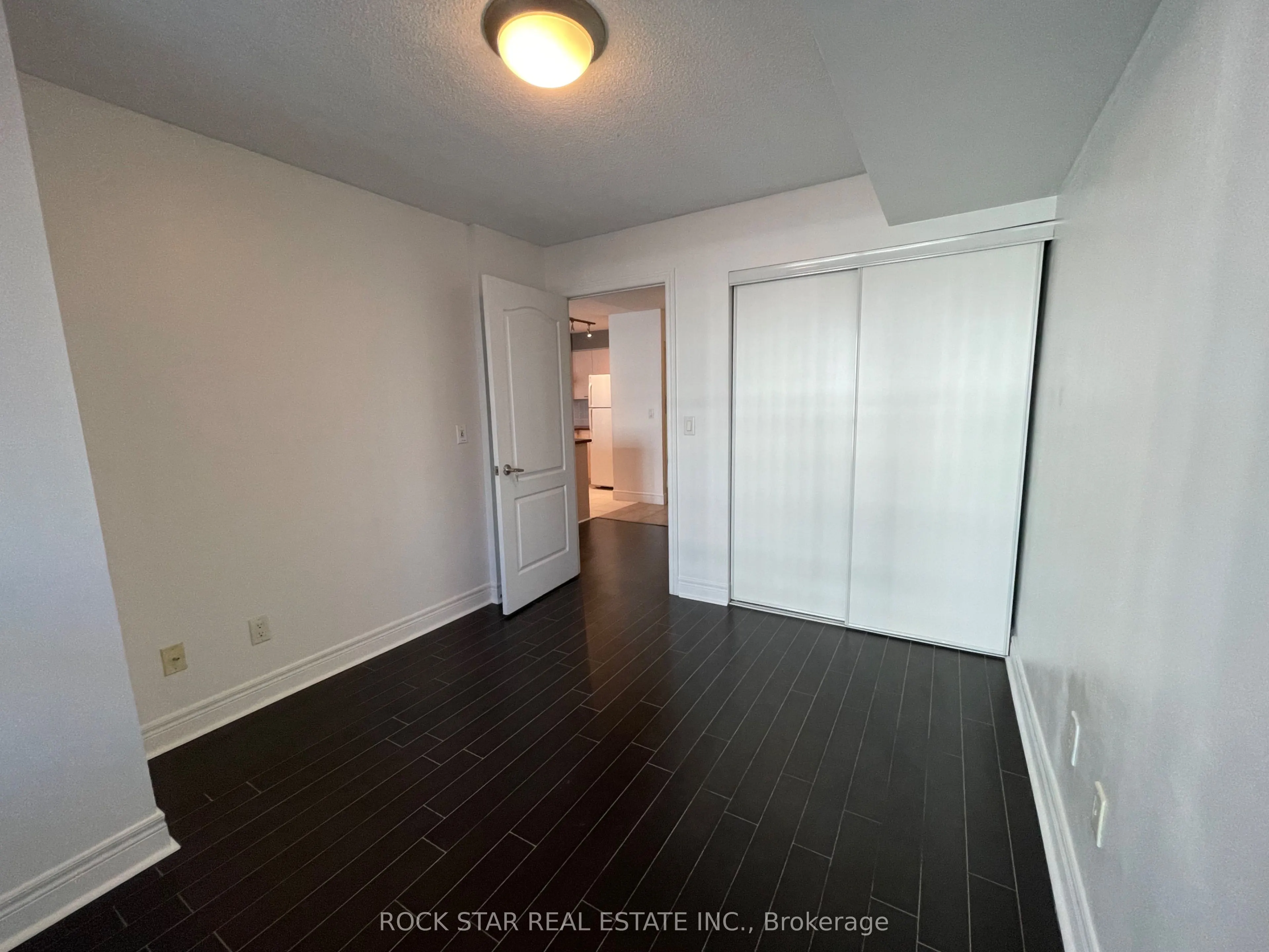 48 Suncrest Boulevard, #515