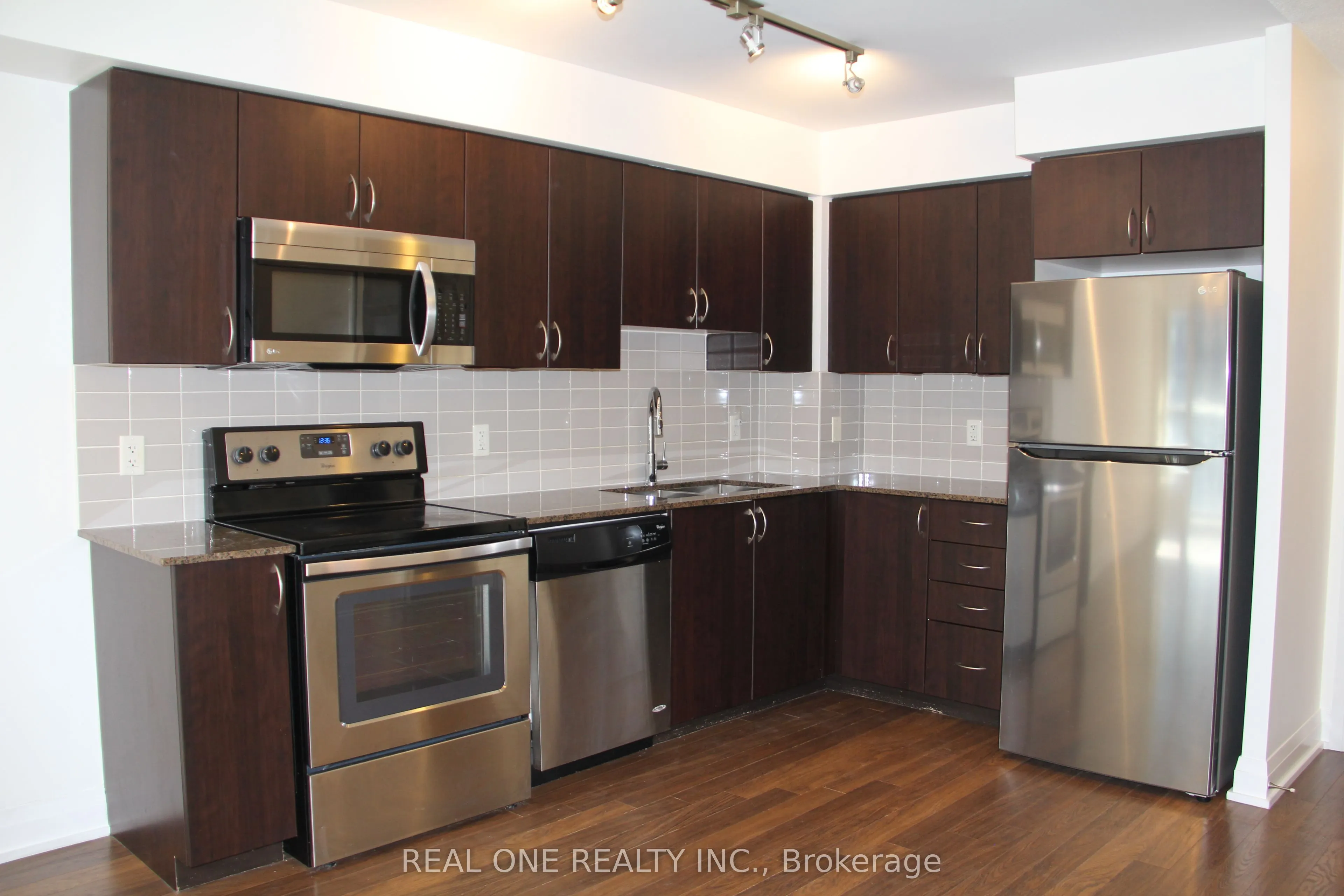 376 Highway 7 East, #510