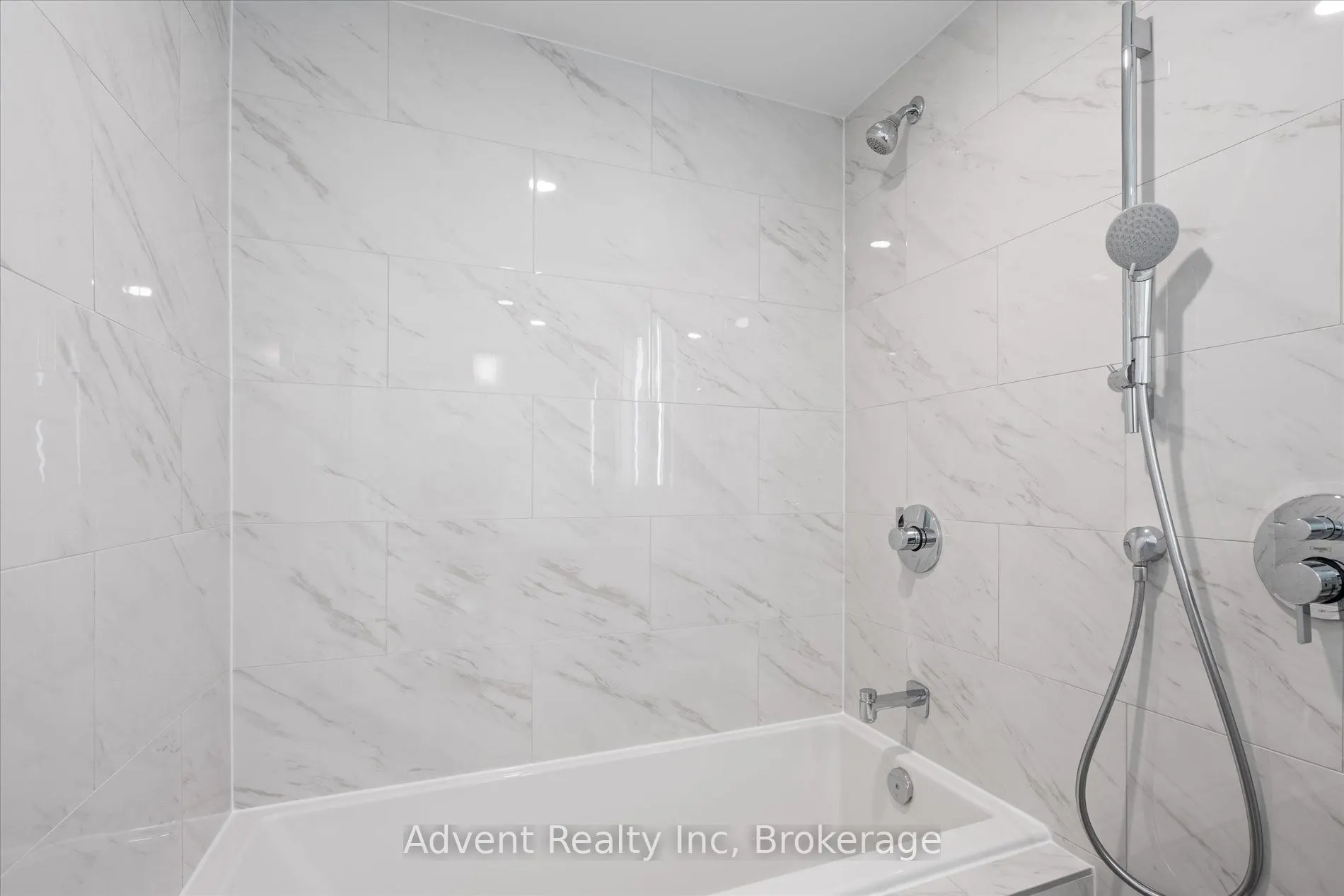 8 Cedarland Drive, #127W