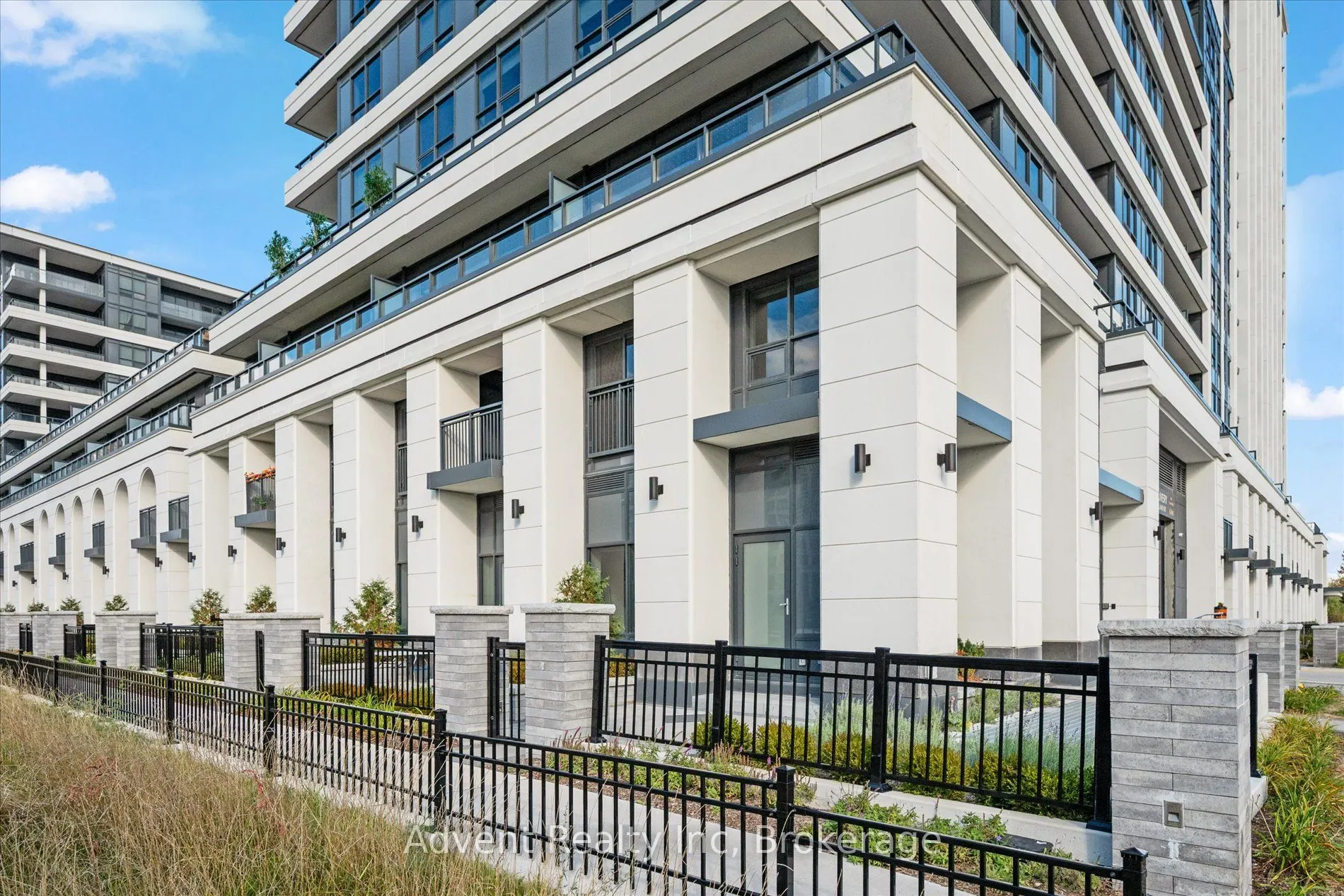 8 Cedarland Drive, #127W