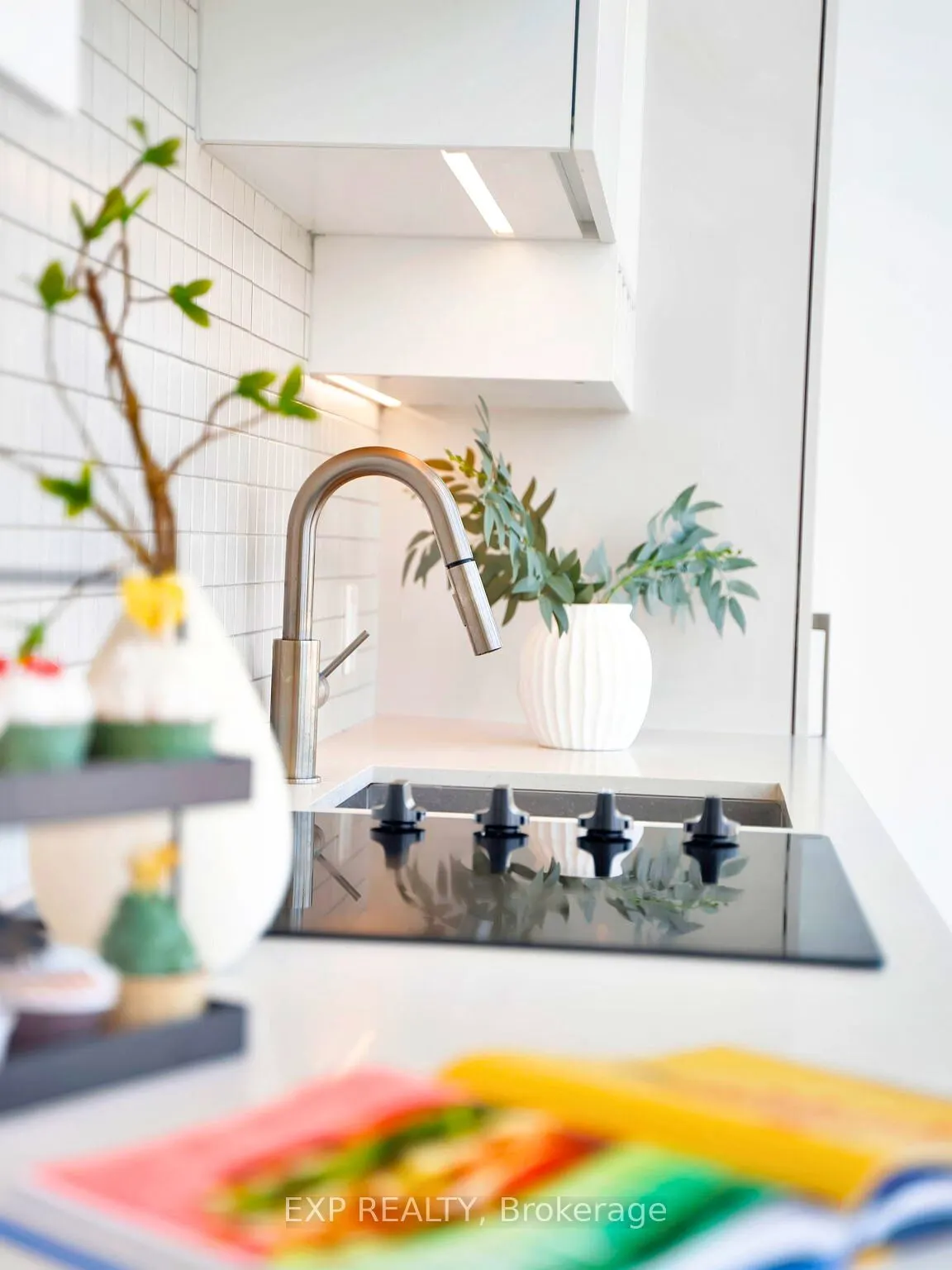 950 Portage Parkway, #Unit 811