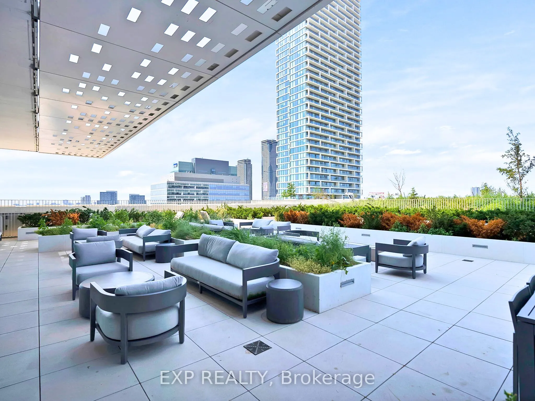 950 Portage Parkway, #Unit 811